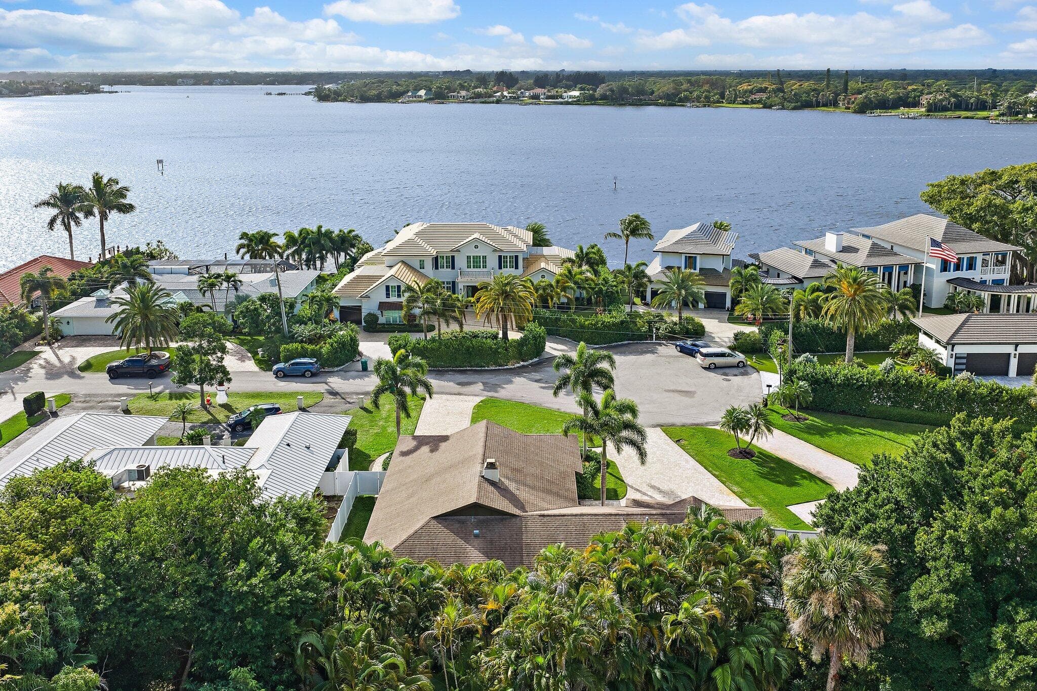 348 River Drive, Tequesta, FL 33469 — photo 4 of 38