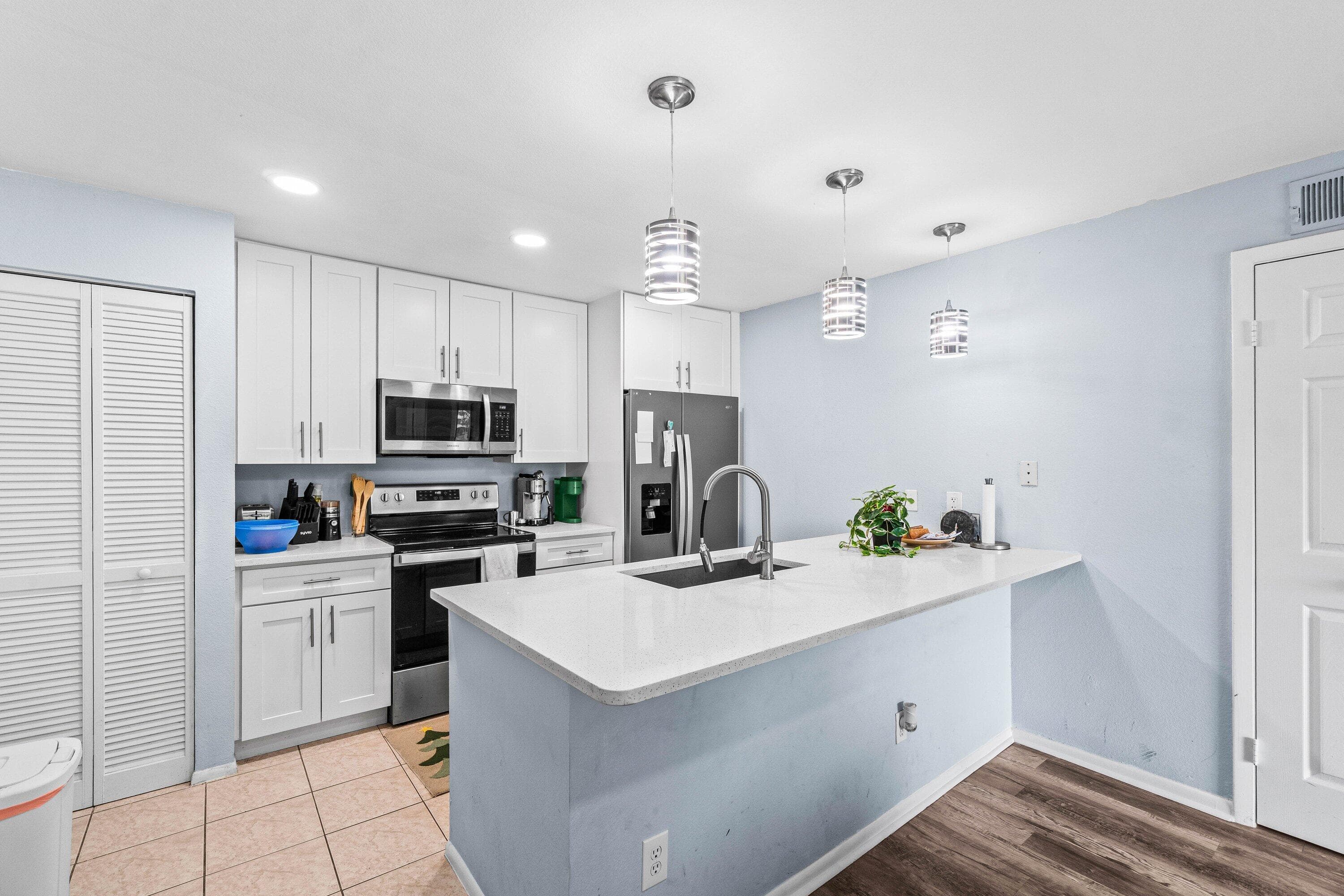 1885 Palm Cove Boulevard 10-207, Delray Beach, FL 33445 — photo 12 of 34