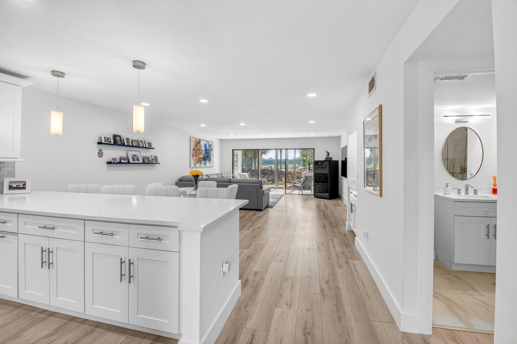 18 Westgate Lane E, Boynton Beach, FL 33436 — photo 2 of 86