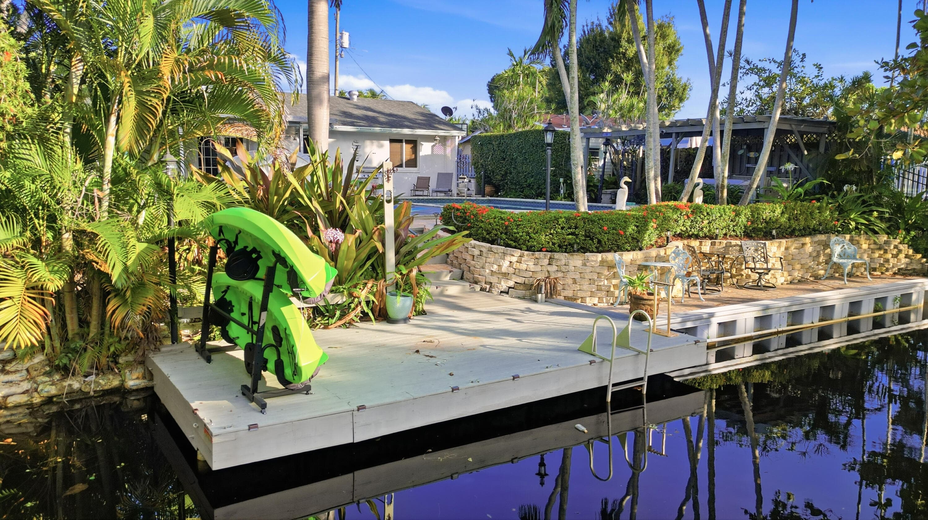 1905 Meadow Court, Palm Springs, FL 33406 — photo 14 of 45