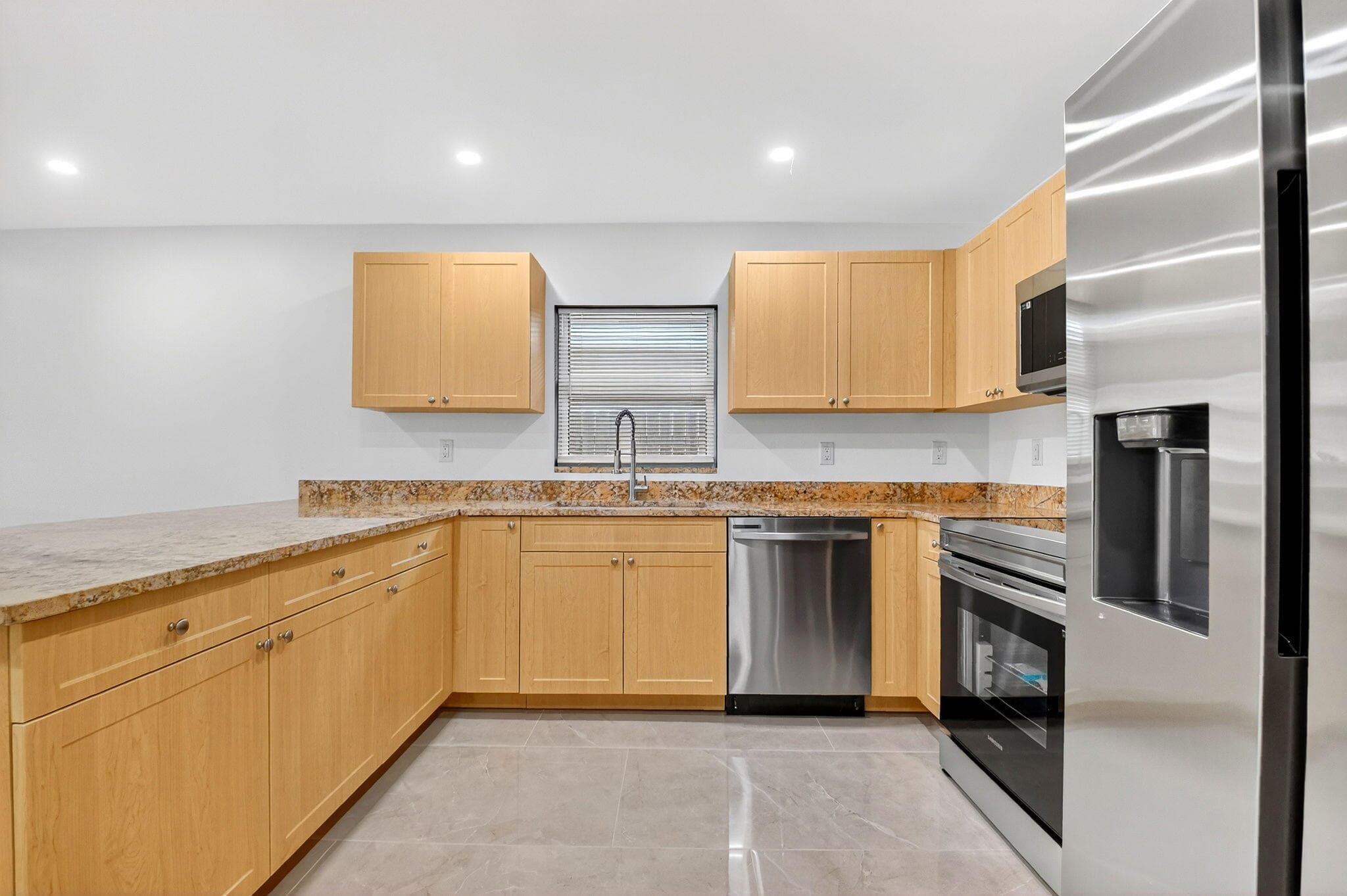 2932 Saginaw Avenue, West Palm Beach, FL 33409 — photo 11 of 37
