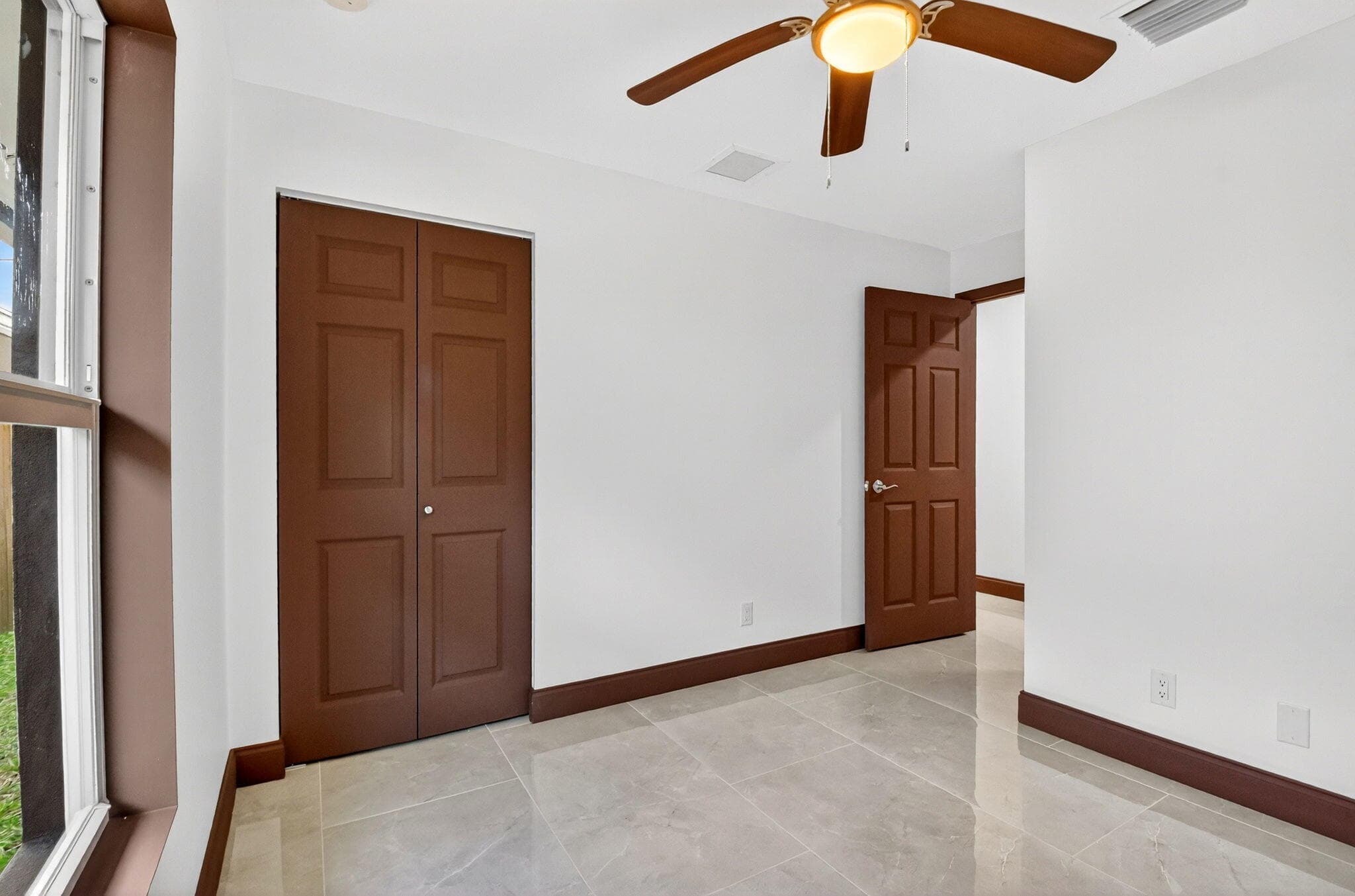 2932 Saginaw Avenue, West Palm Beach, FL 33409 — photo 18 of 37