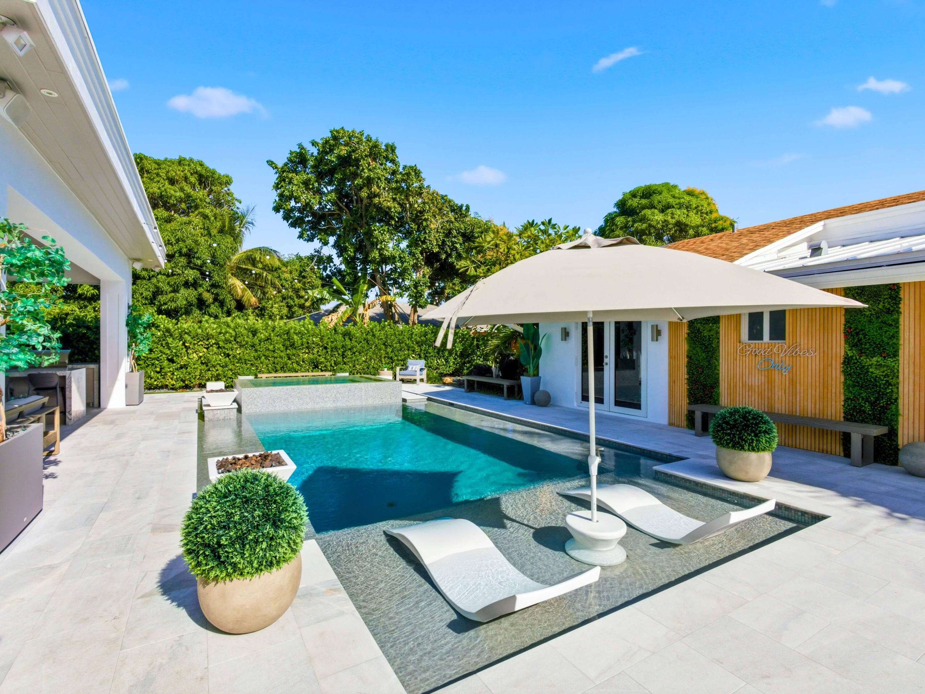 2210 NE 3rd Ave Avenue, Delray Beach, FL 33444 — photo 10 of 68