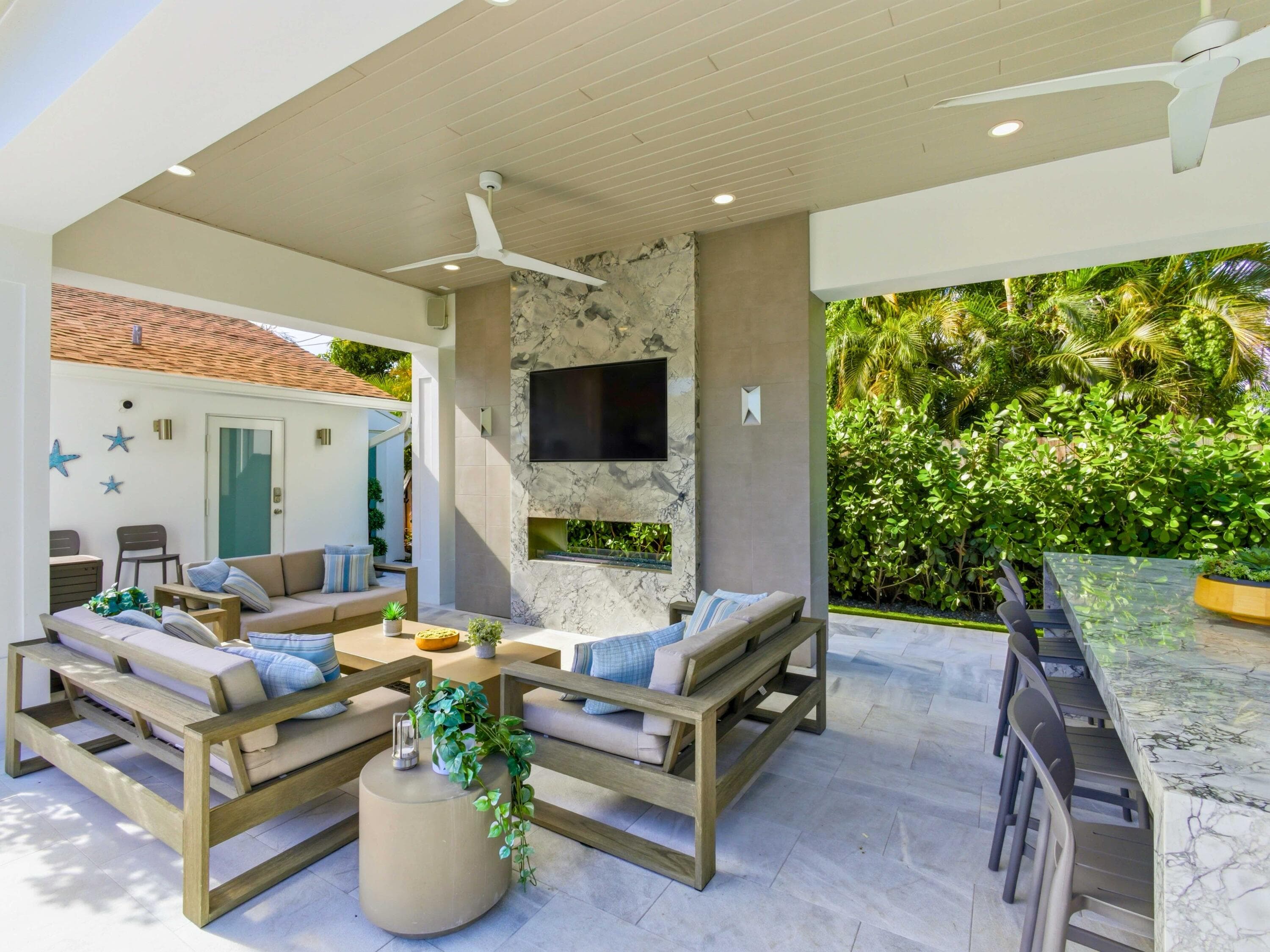 2210 NE 3rd Ave Avenue, Delray Beach, FL 33444 — photo 15 of 68