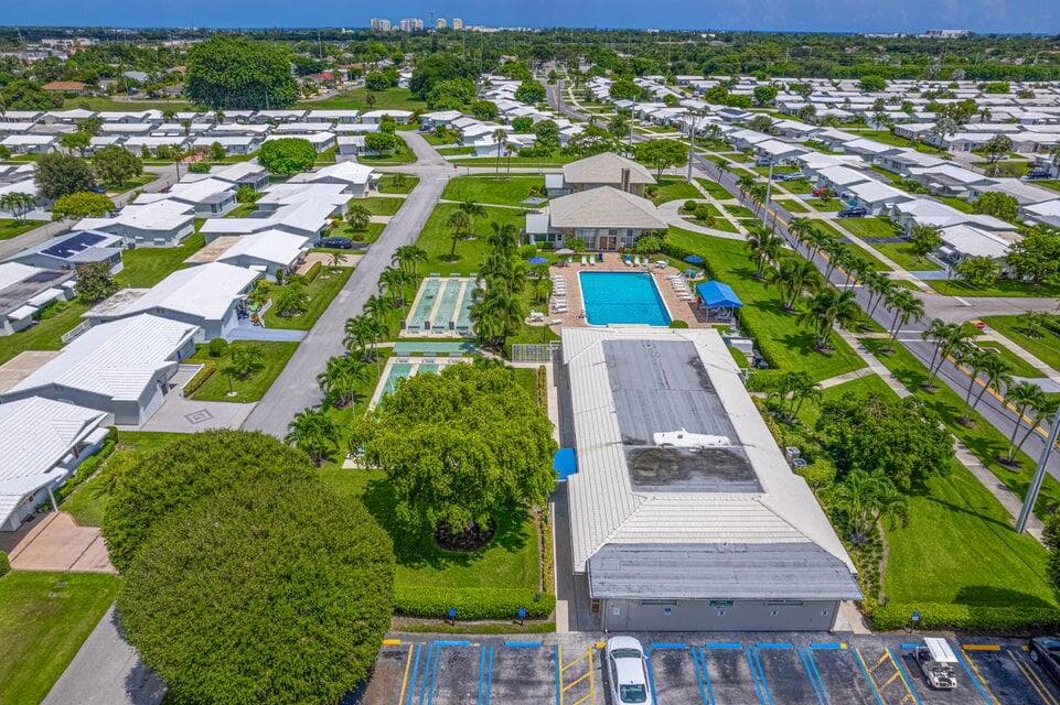 135 NW 14th Street, Boynton Beach, FL 33426 — photo 39 of 42