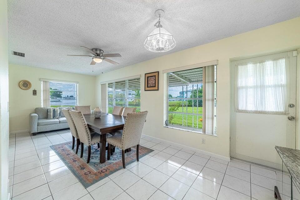 135 NW 14th Street, Boynton Beach, FL 33426 — photo 16 of 42