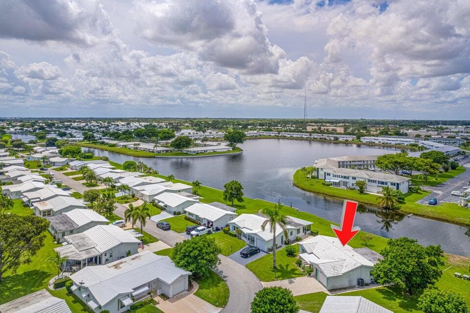 135 NW 14th Street, Boynton Beach, FL 33426 — photo 1 of 42