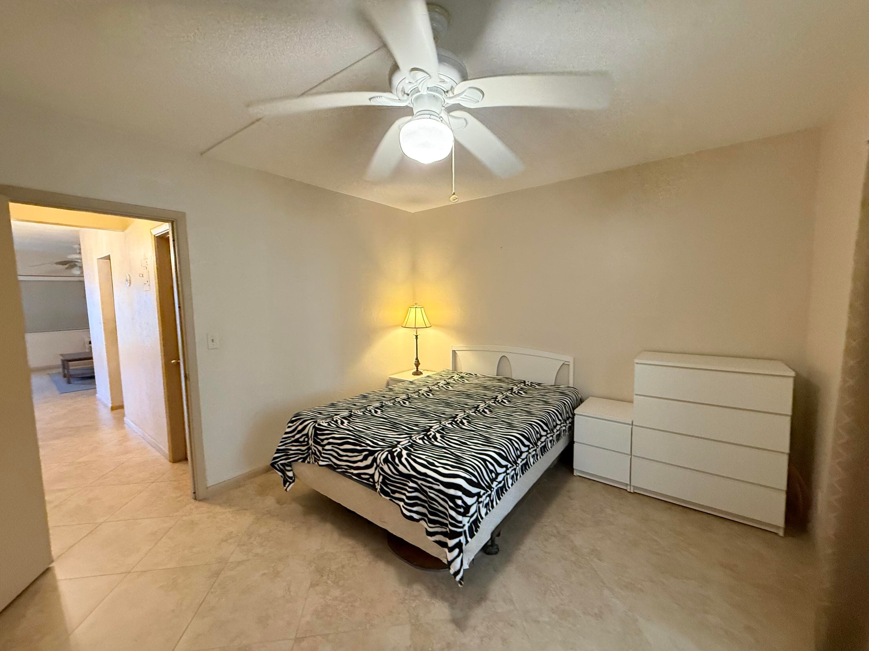 2204 Lake Osborne Drive 5, Lake Worth Beach, FL 33461 — photo 7 of 18