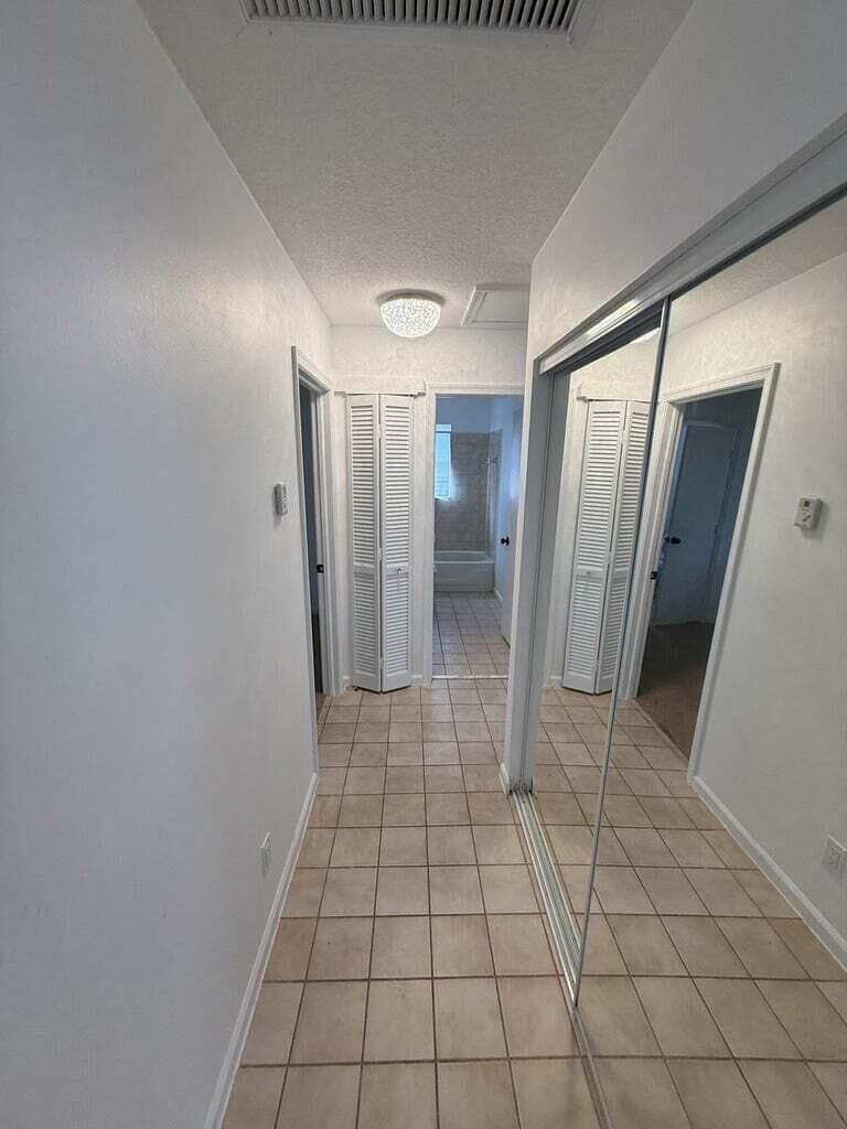 1334 N Mangonia Drive Drive, West Palm Beach, FL 33401 — photo 15 of 32