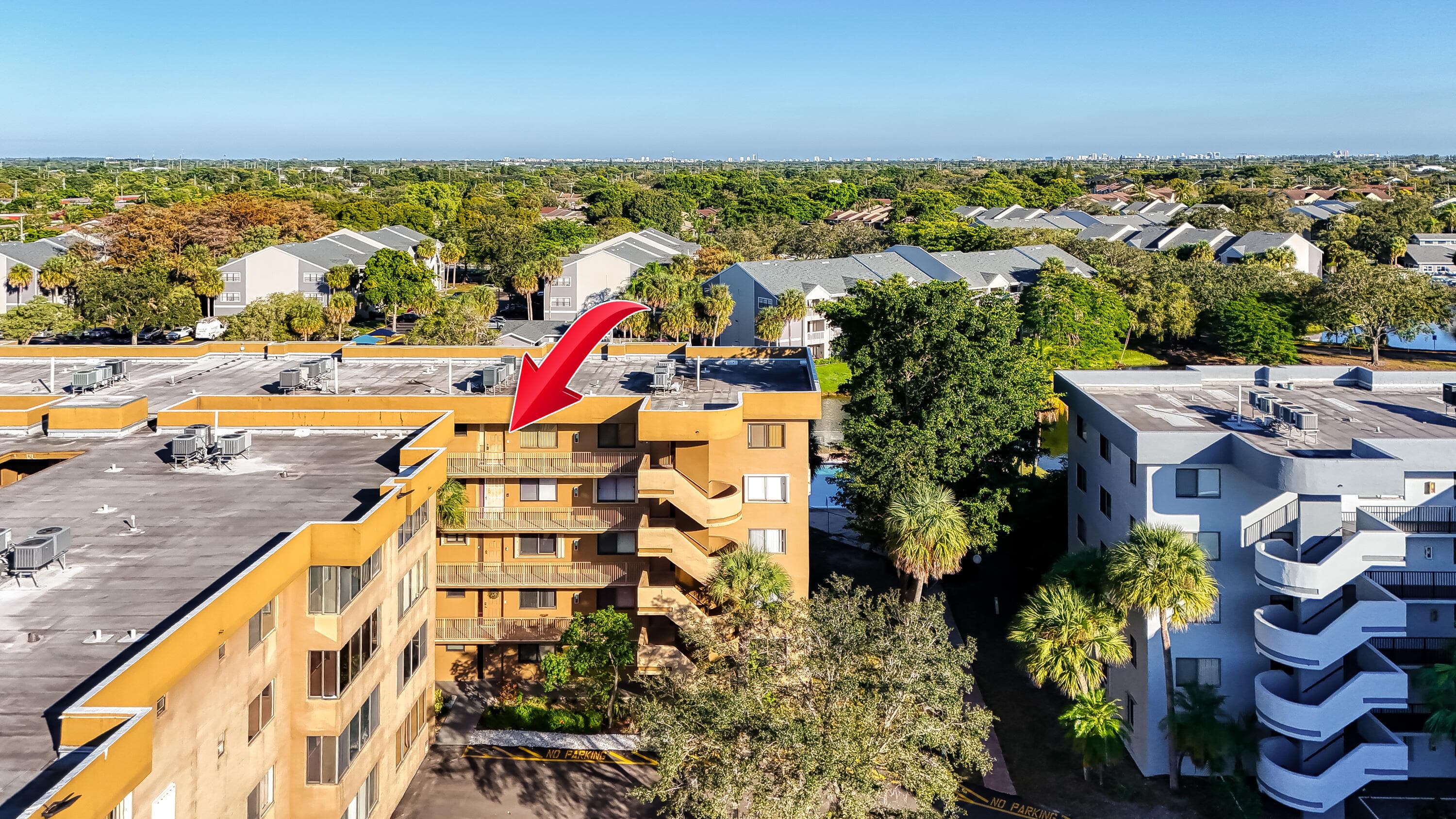 8030 Hampton Boulevard 502, North Lauderdale, FL 33068 — photo 3 of 51
