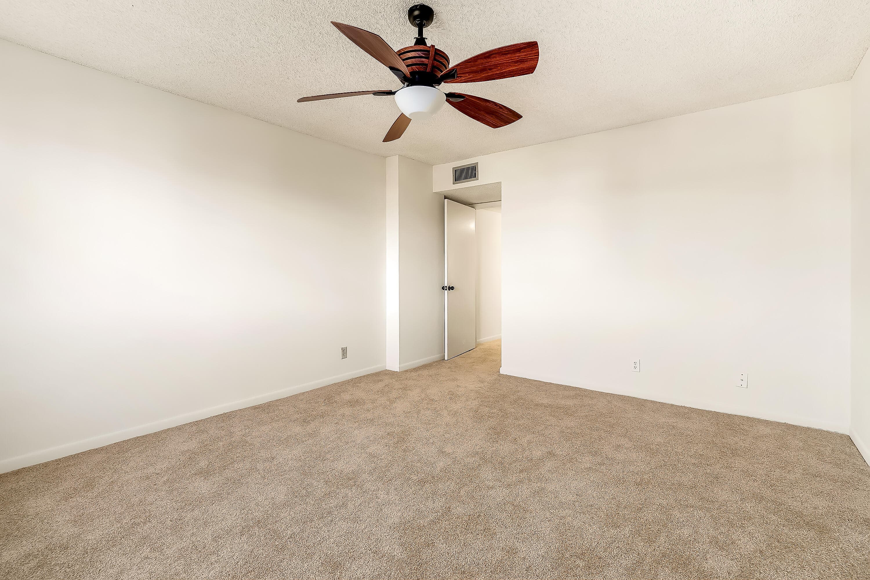 8030 Hampton Boulevard 502, North Lauderdale, FL 33068 — photo 26 of 51
