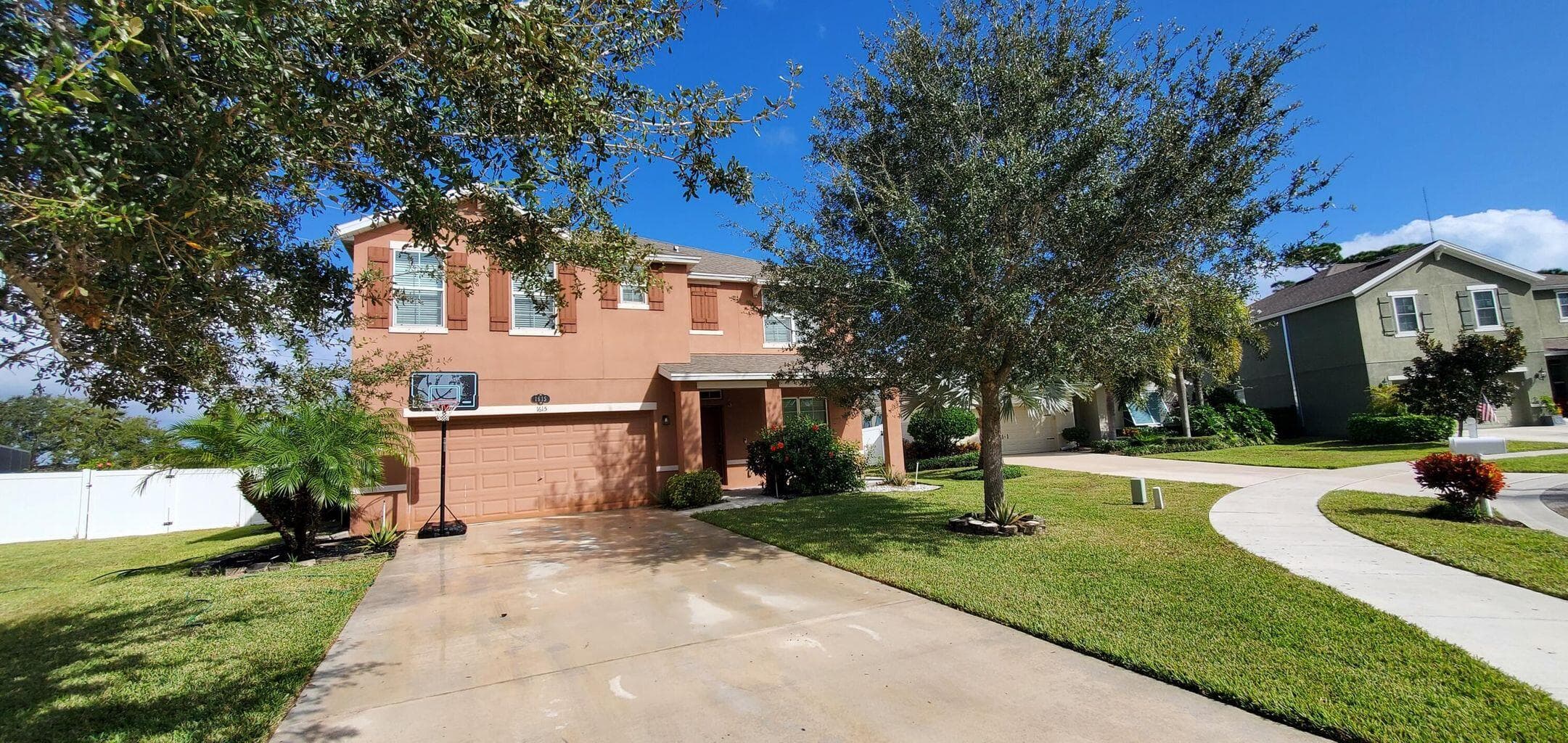 1615 Lexington Square SW, Vero Beach, FL 32962 — photo 1 of 31