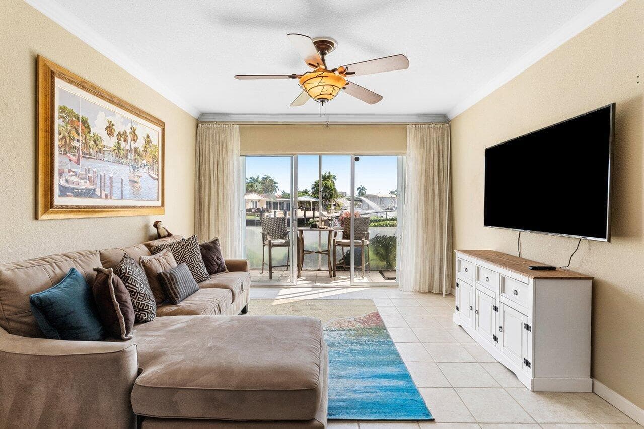 2201 SE 9th Street 107, Pompano Beach, FL 33062 — photo 5 of 34