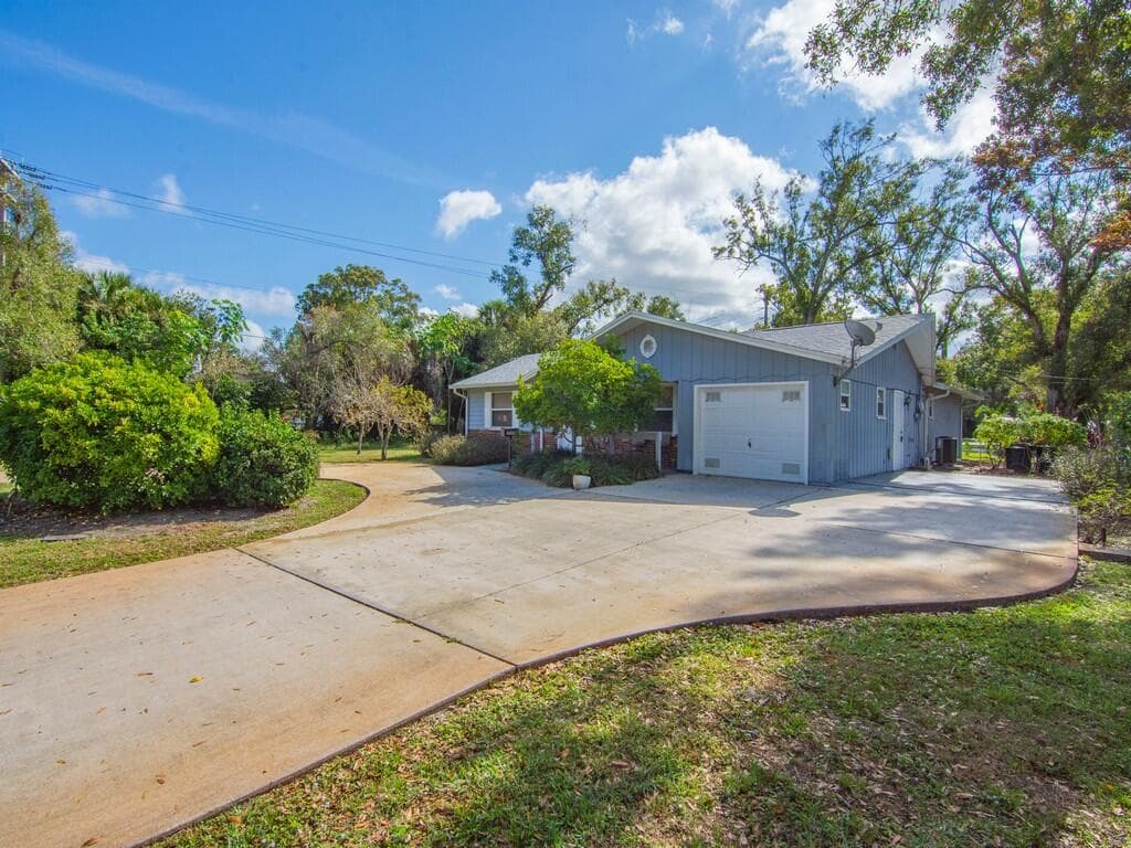 3105 Atlantic Boulevard, Vero Beach, FL 32960 — photo 9 of 62