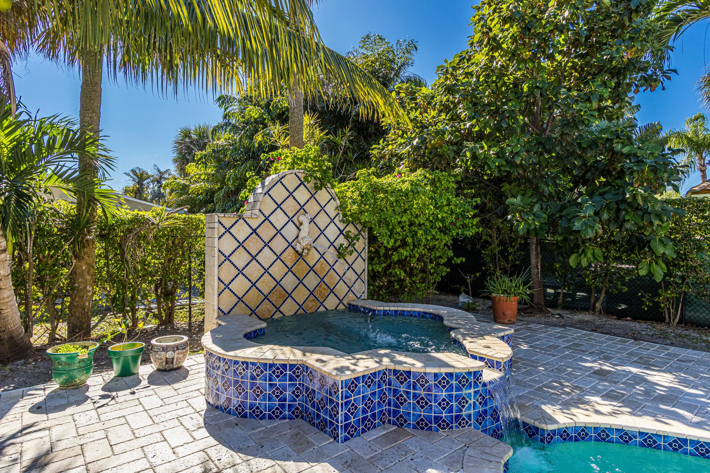 860 E Park Drive, Boca Raton, FL 33432 — photo 13 of 57