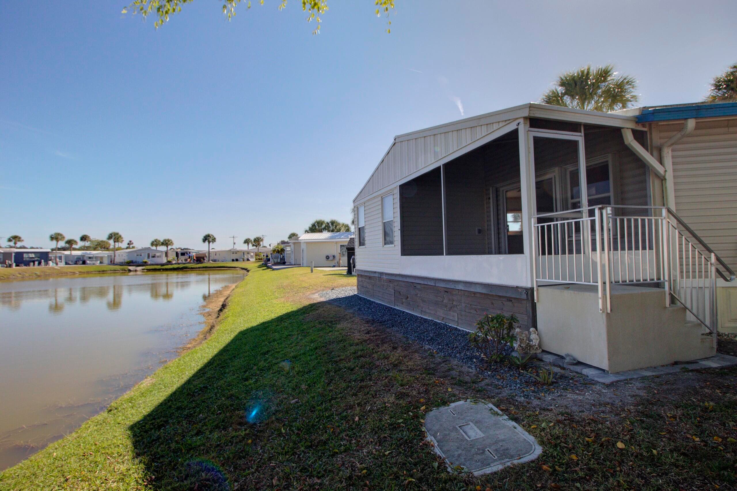 6633 SE 52nd Street, Okeechobee, FL 34974 — photo 4 of 27