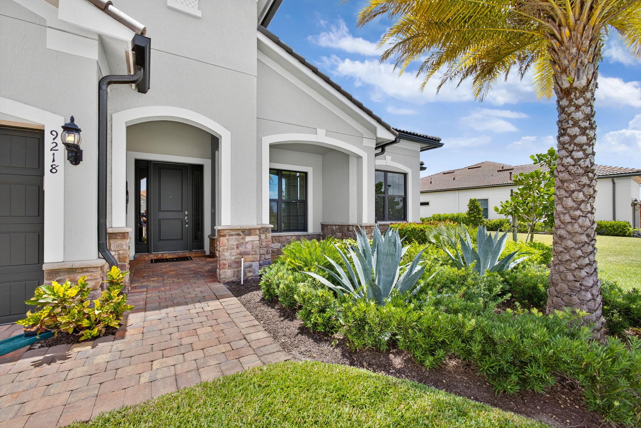9218 Balsamo Drive, Palm Beach Gardens, FL 33412 — photo 4 of 74