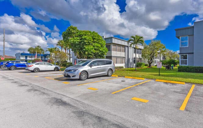 864 Normandy R 864, Delray Beach, FL 33484 — photo 31 of 72