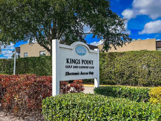 864 Normandy R 864, Delray Beach, FL 33484 — photo 32 of 72