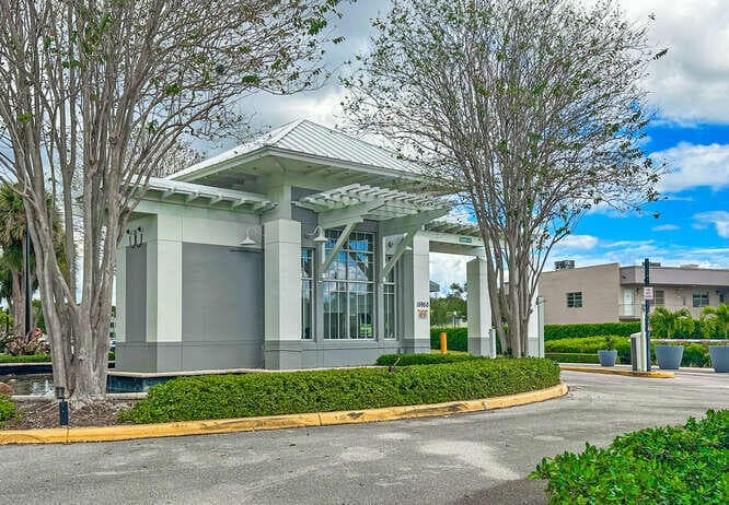 864 Normandy R 864, Delray Beach, FL 33484 — photo 39 of 72
