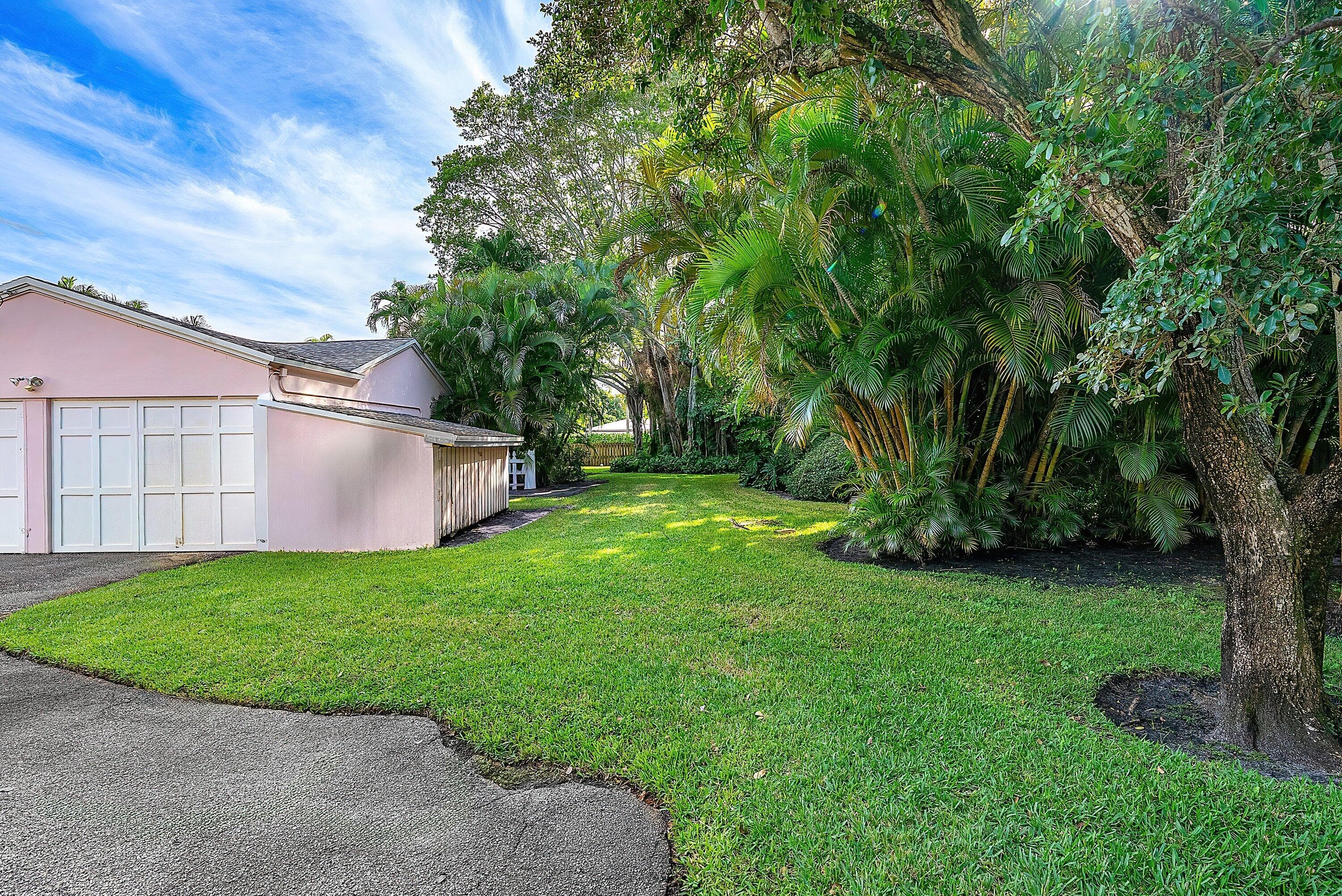 1202 N Swinton Avenue, Delray Beach, FL 33444 — photo 8 of 32