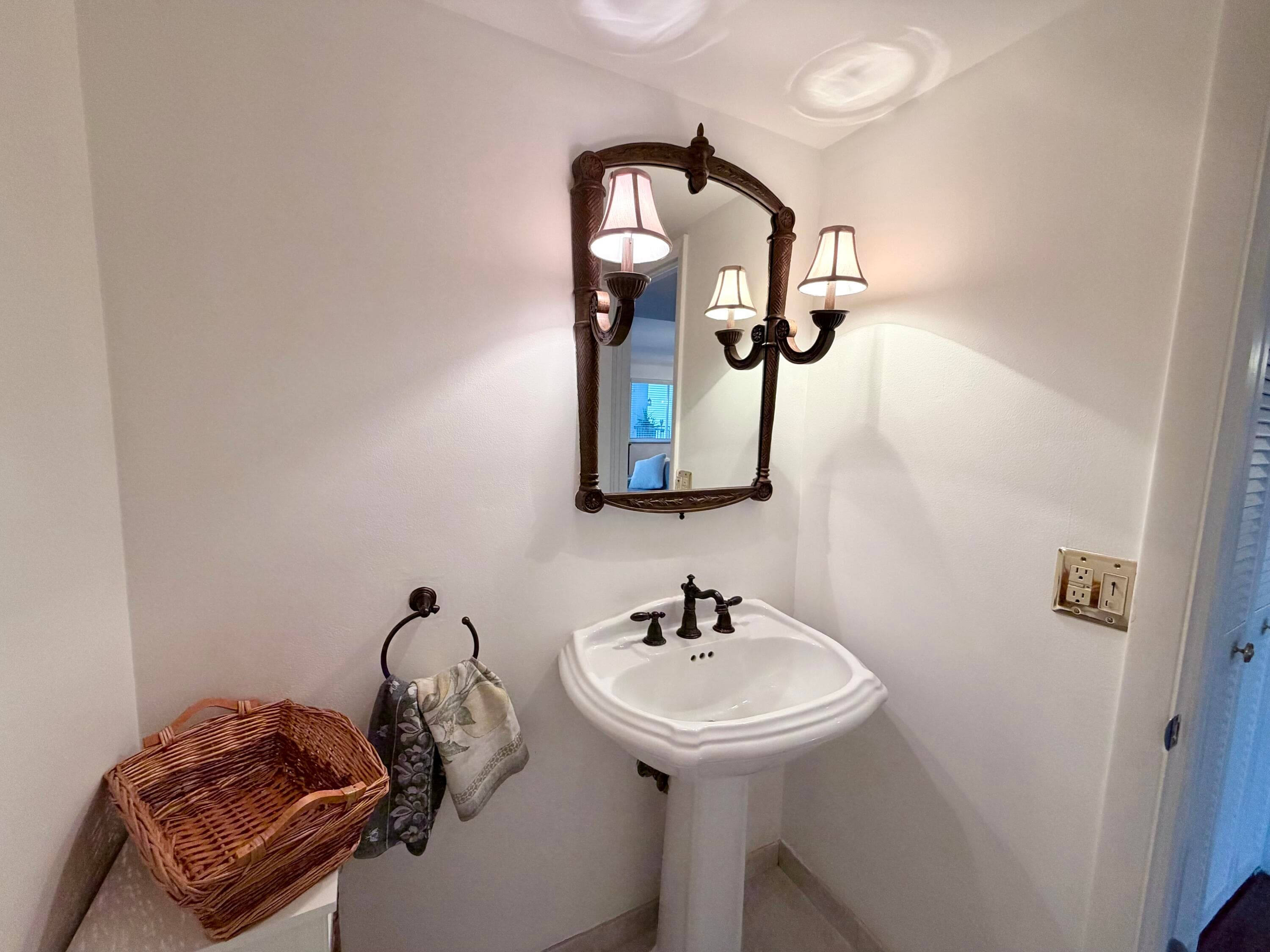 1206 S Lake Drive 301, Lantana, FL 33462 — photo 35 of 39