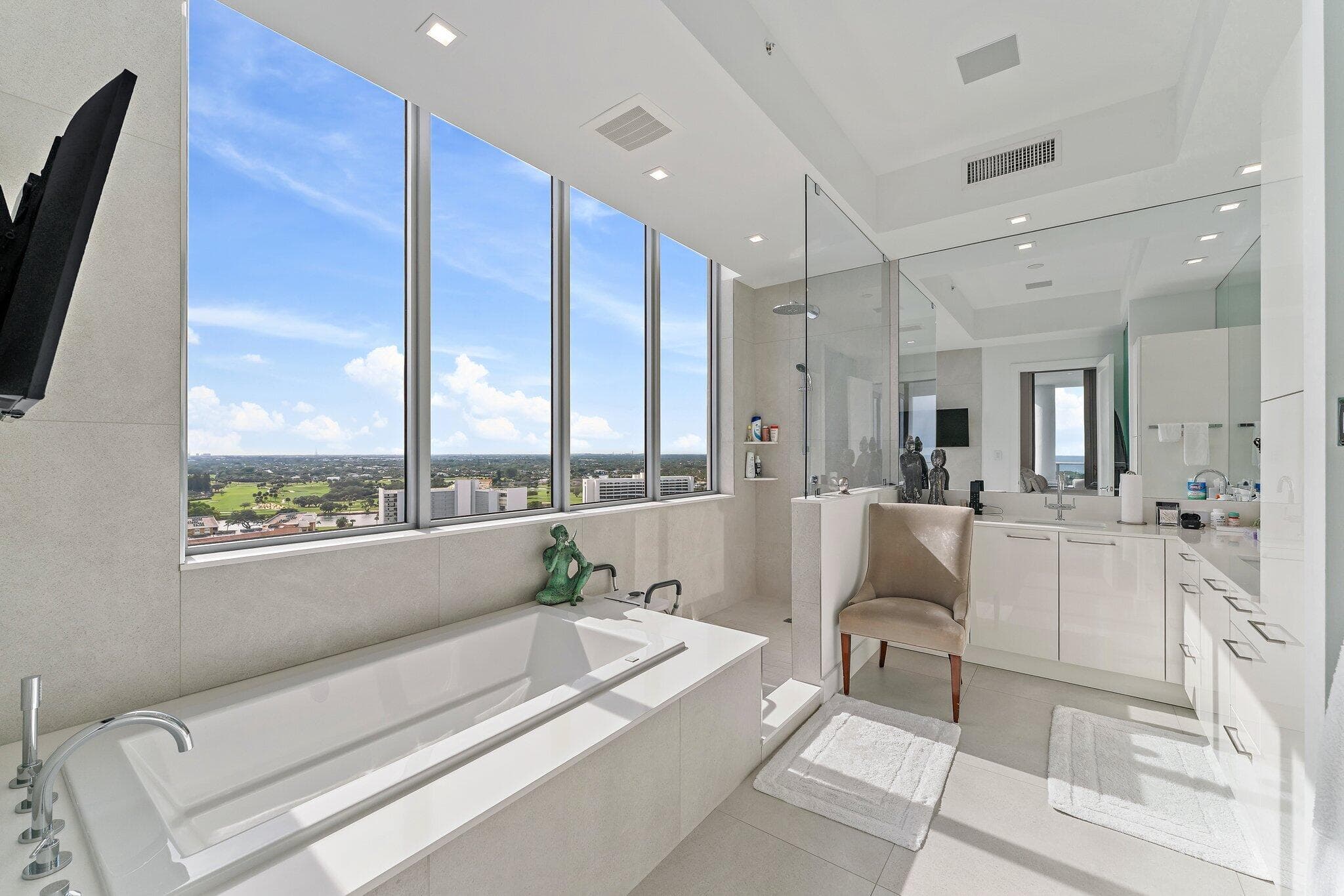3 Water Club Way 1902, North Palm Beach, FL 33408 — photo 13 of 93