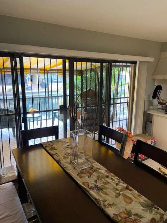 16023 Kingsmoor Way, Miami Lakes, FL 33014 — photo 3 of 12