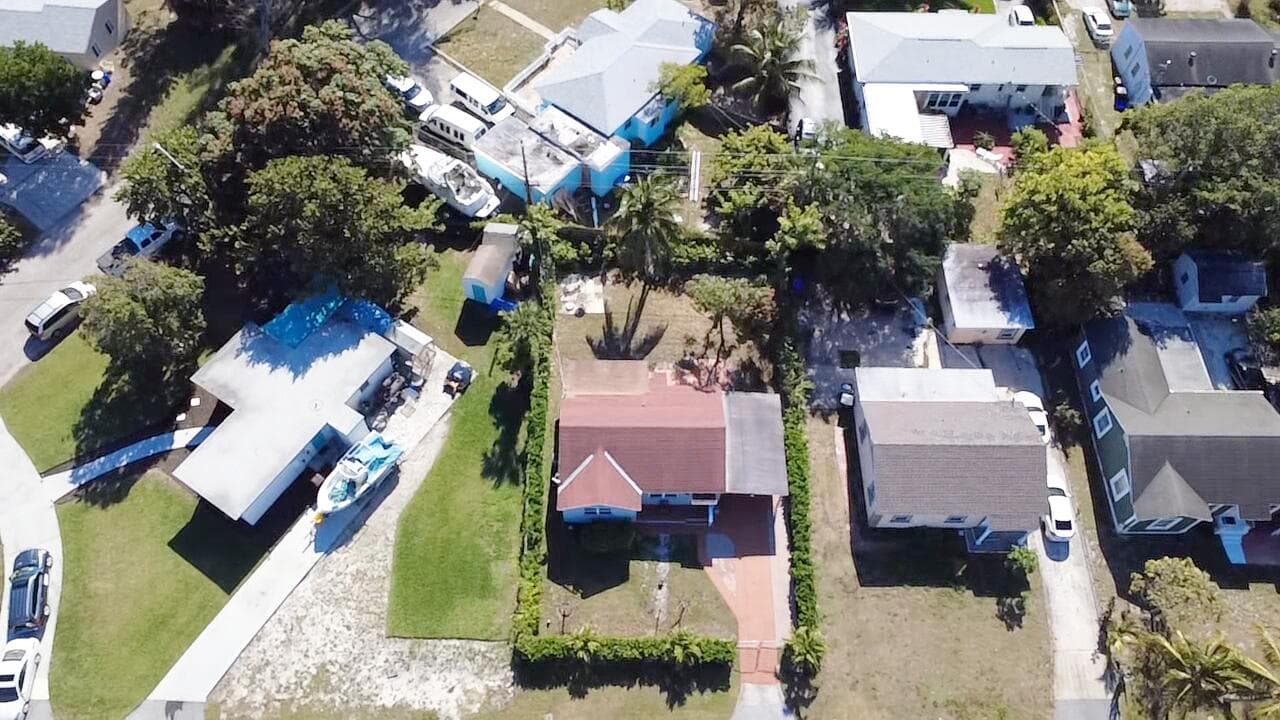 930 43rd Street, West Palm Beach, FL 33407 — photo 33 of 34