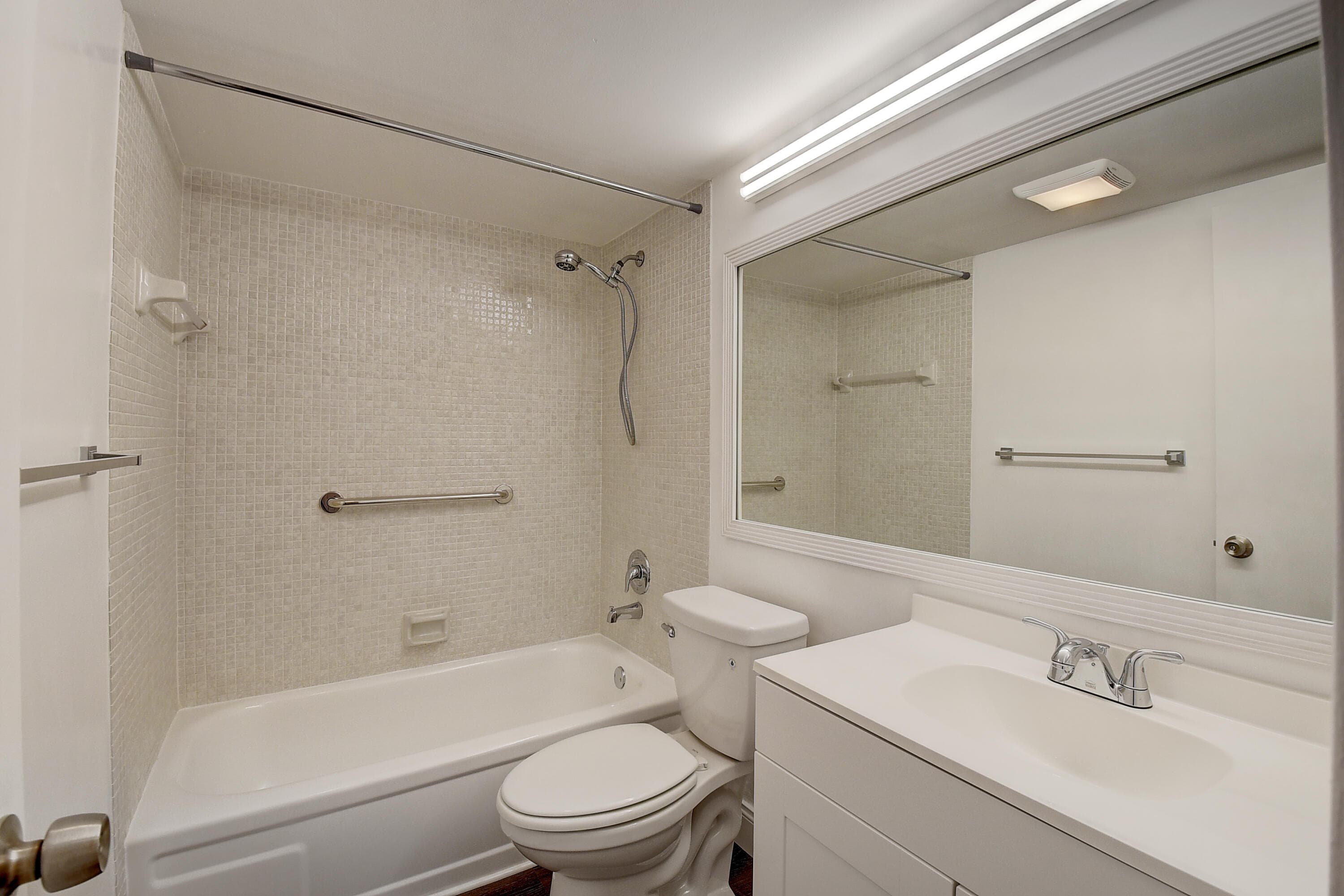 49 Suffolk B 49, Boca Raton, FL 33434 — photo 11 of 47
