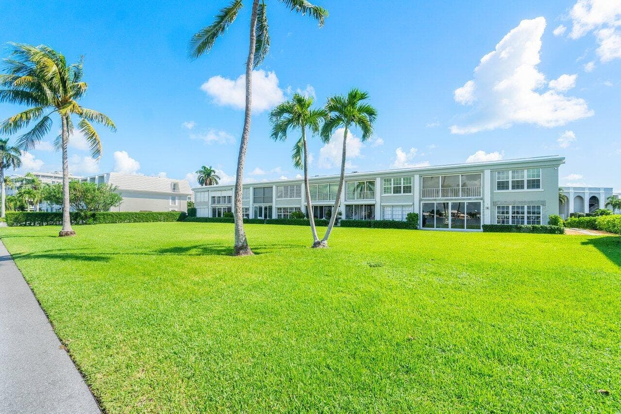 2170 Ibis Isle Road 3, Palm Beach, FL 33480 — photo 11 of 12