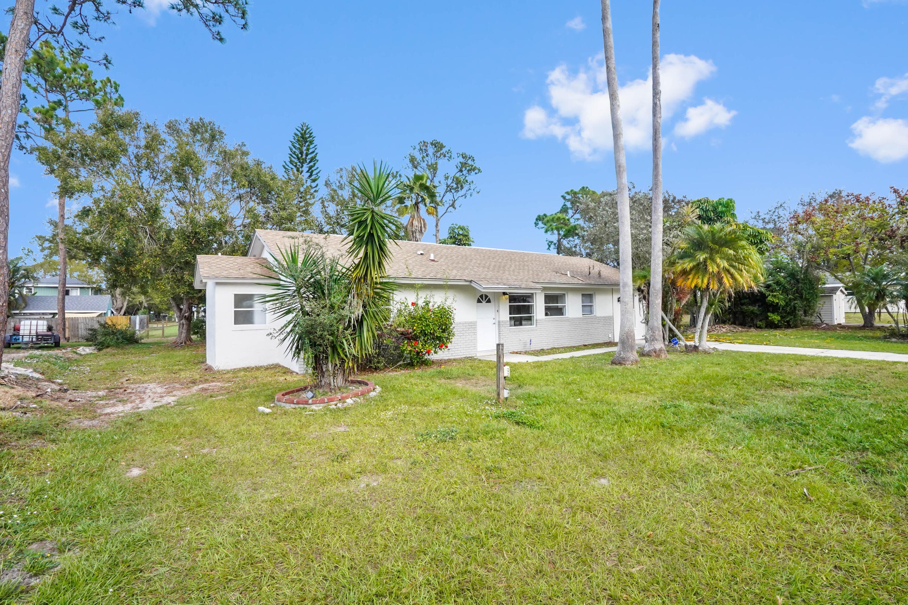 6802 Ocala Avenue, Fort Pierce, FL 34951 — photo 3 of 34