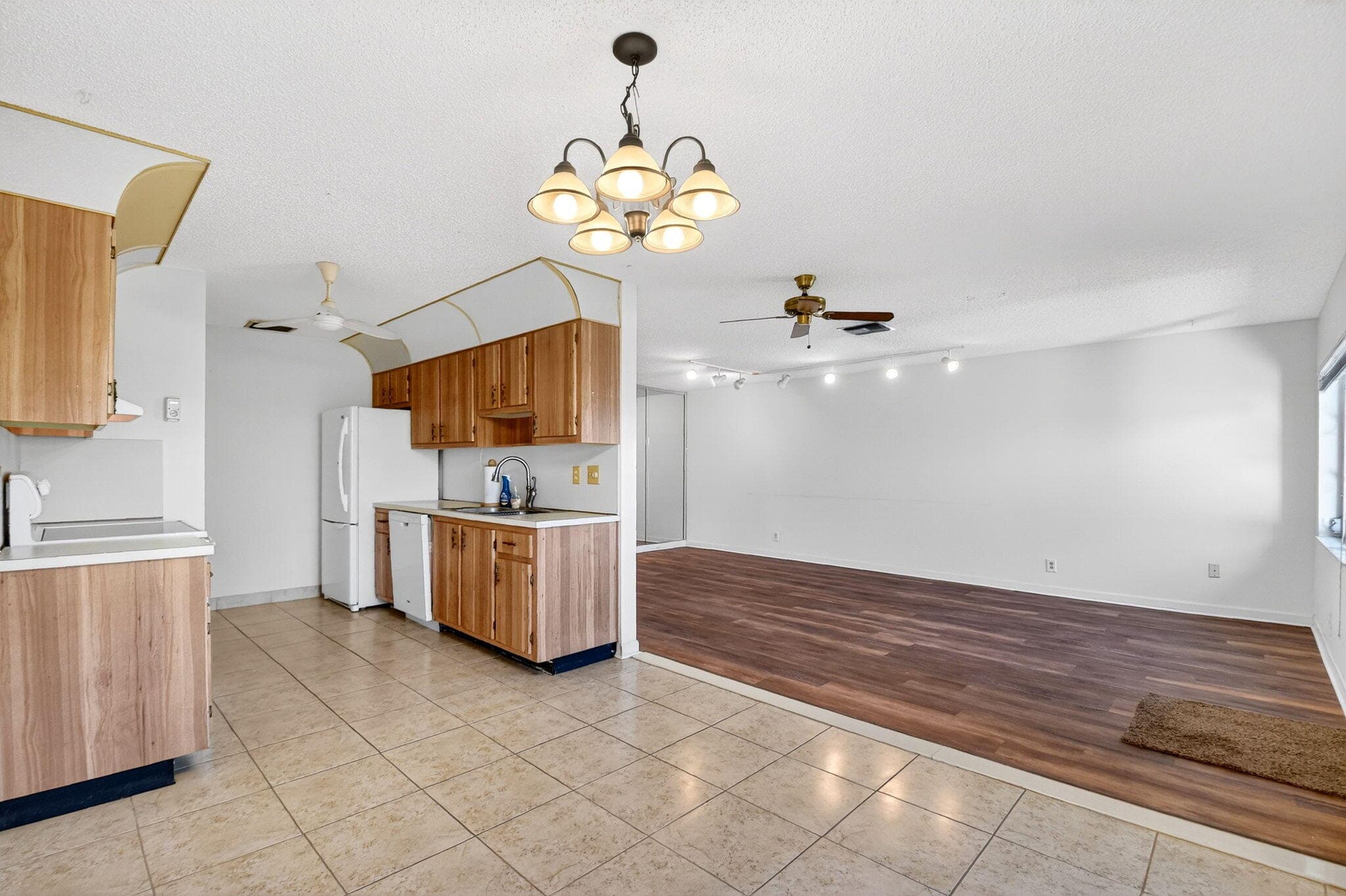 3454 Americo Drive, West Palm Beach, FL 33417 — photo 3 of 40