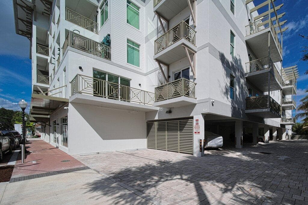 41 SW Seminole Street 310, Stuart, FL 34994 — photo 45 of 53