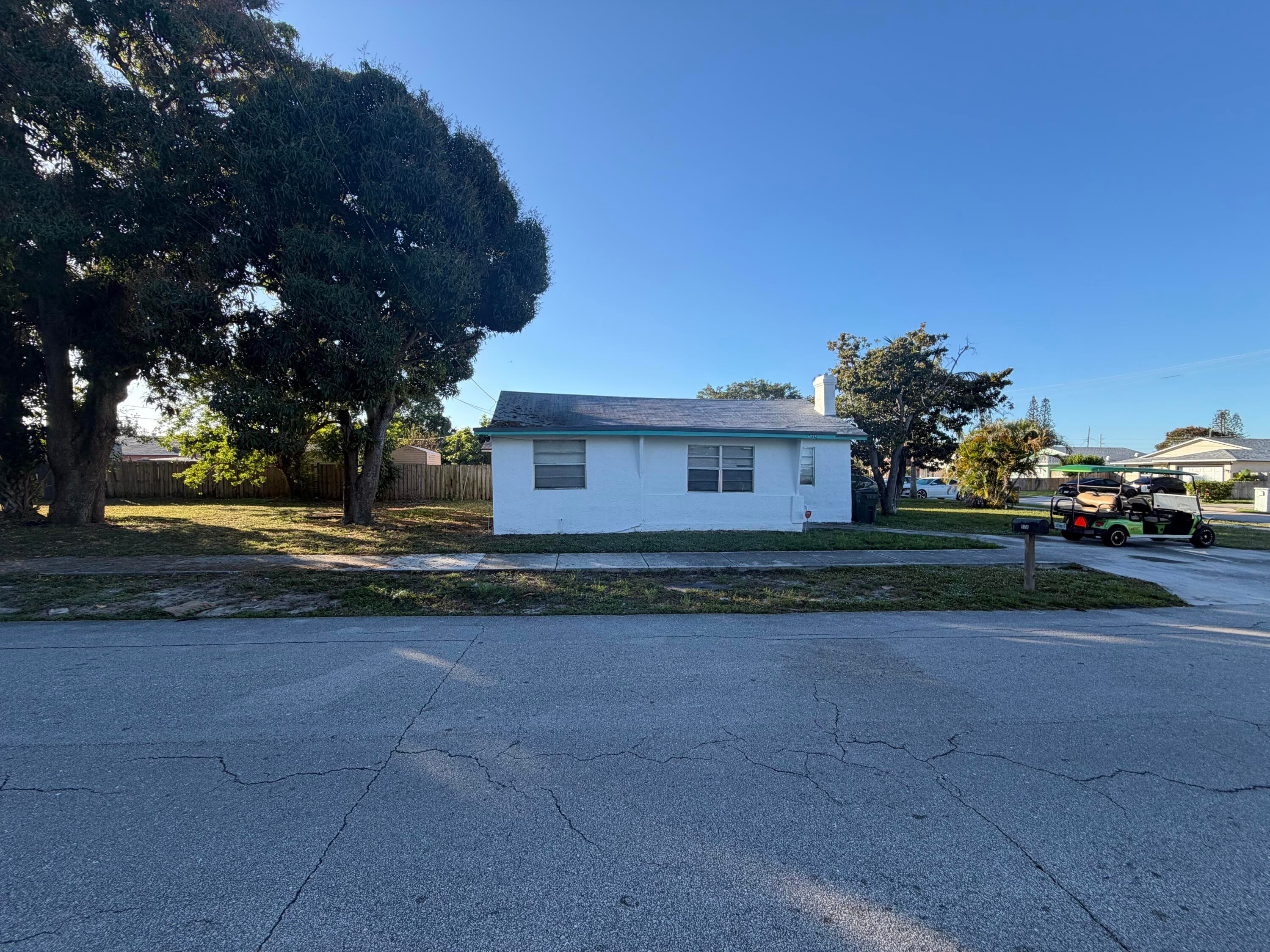 520 NW 3rd Street, Delray Beach, FL 33444 — photo 1 of 7