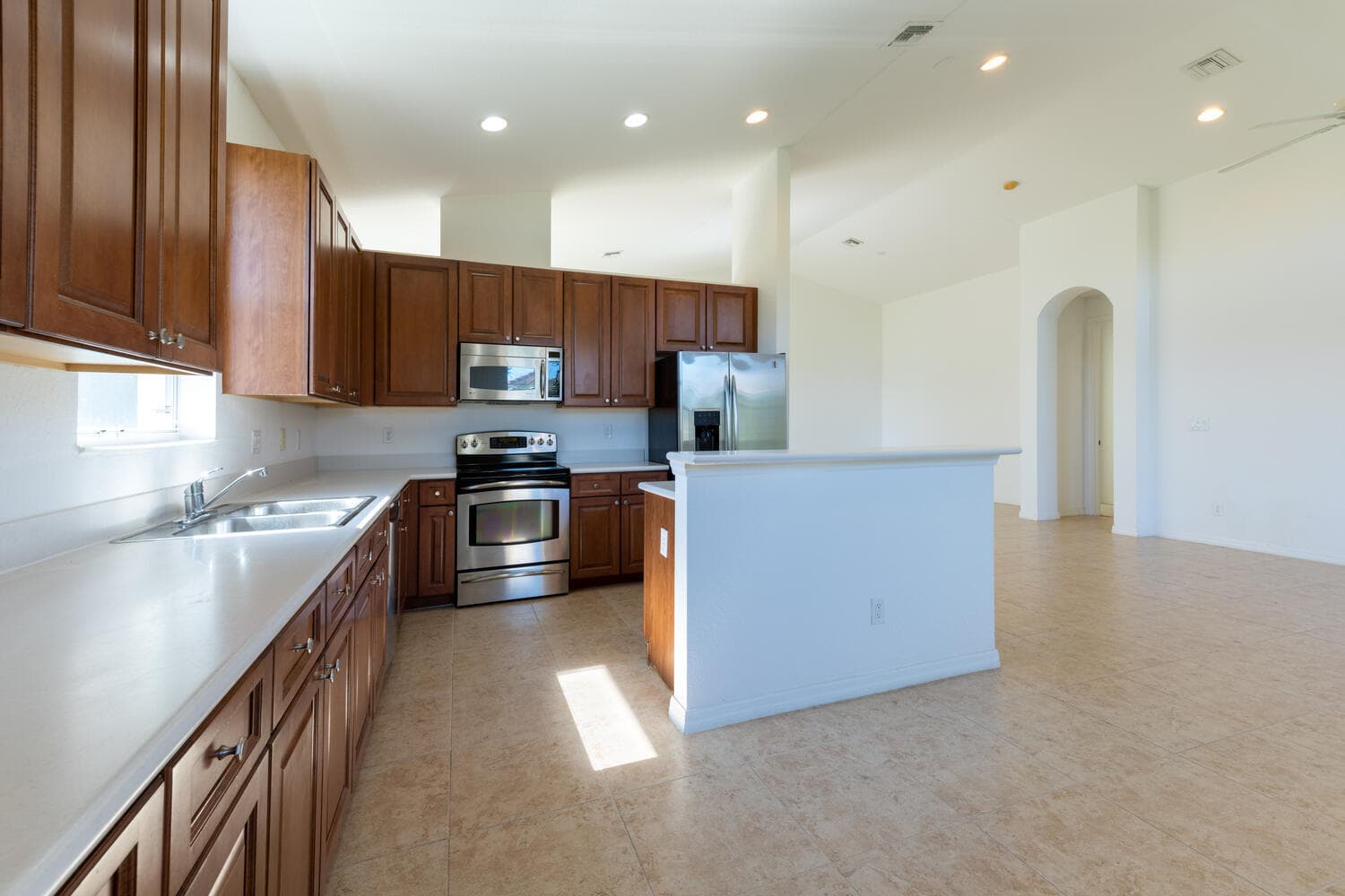 754 Aberfoyle Avenue, Fort Pierce, FL 34947 — photo 2 of 19