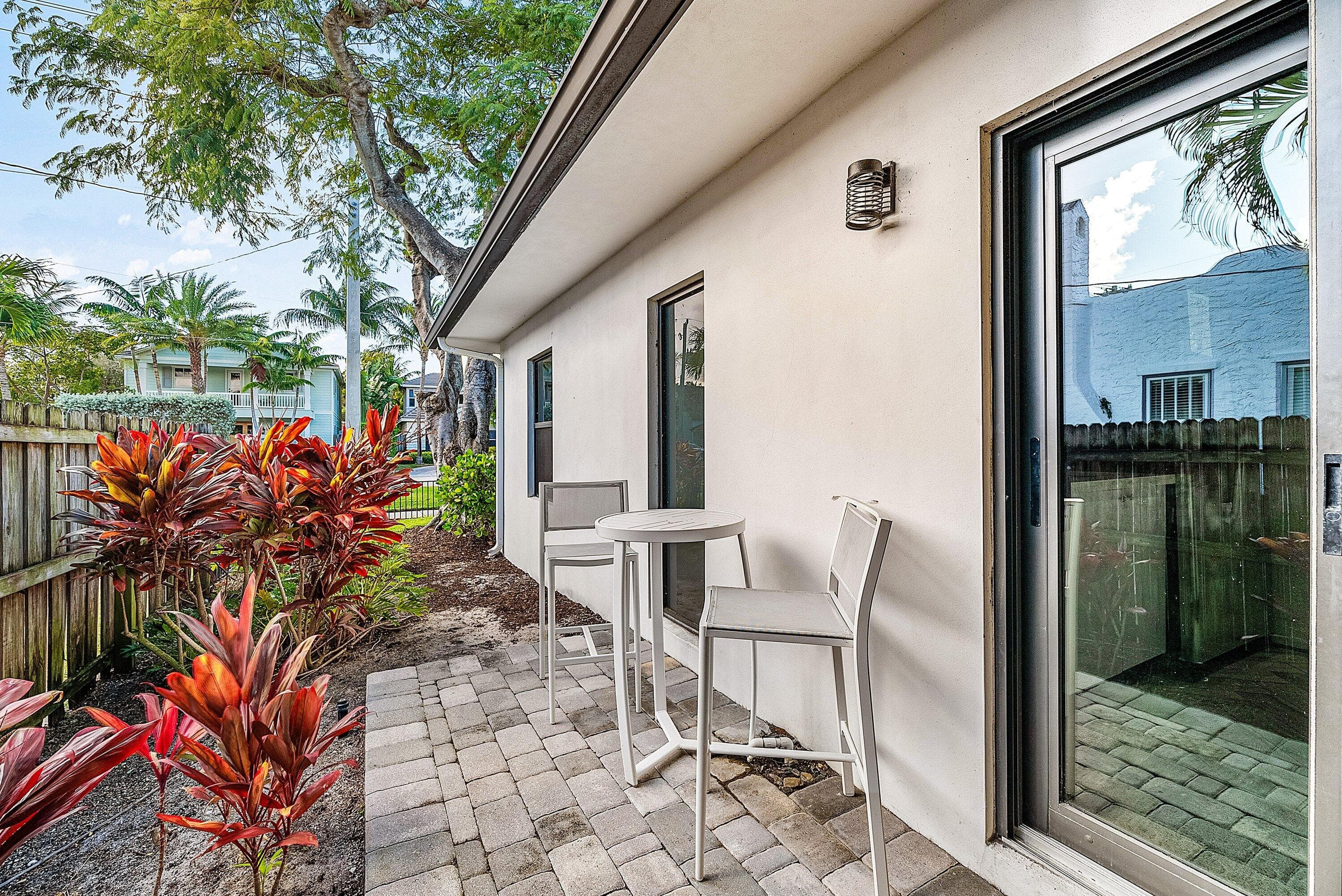 215 N Swinton Avenue, Delray Beach, FL 33444 — photo 21 of 50