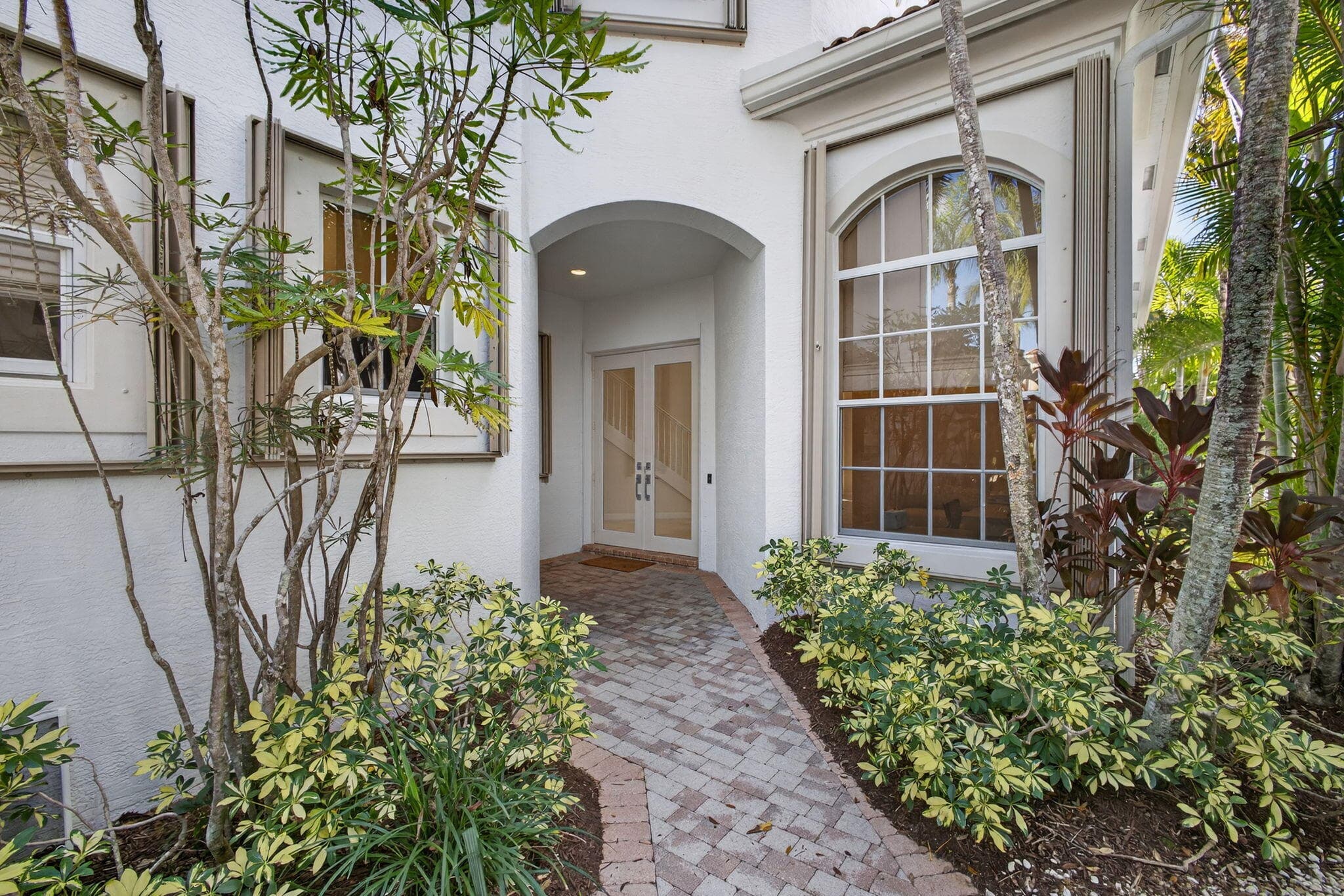 219 Andalusia Drive, Palm Beach Gardens, FL 33418 — photo 2 of 94