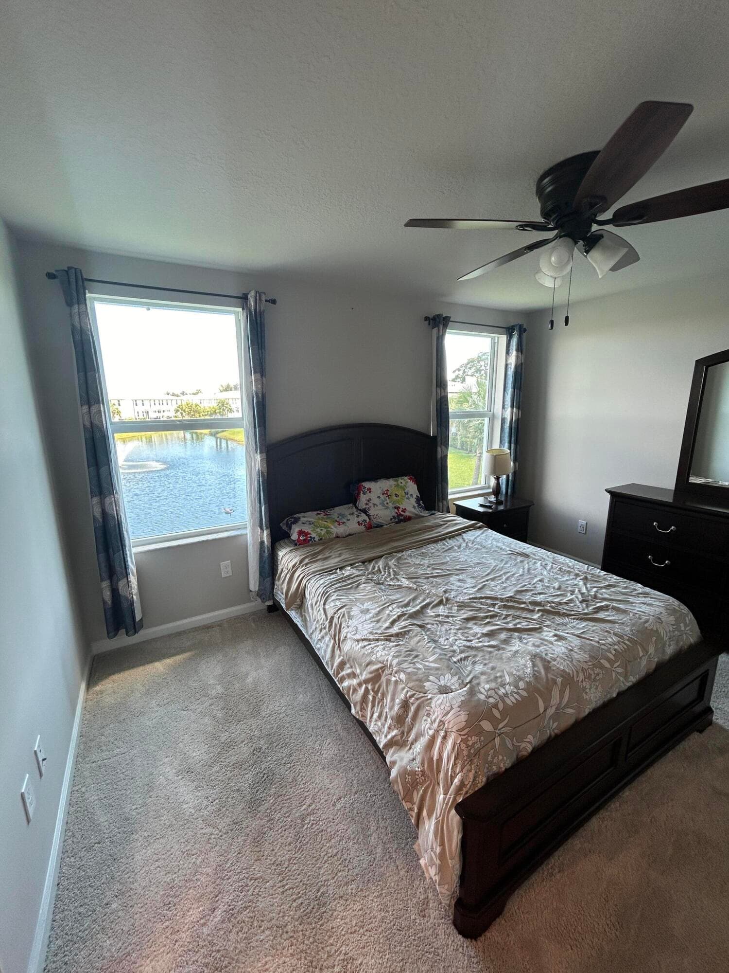 5630 N Enclave Drive, Mangonia Park, FL 33407 — photo 8 of 14