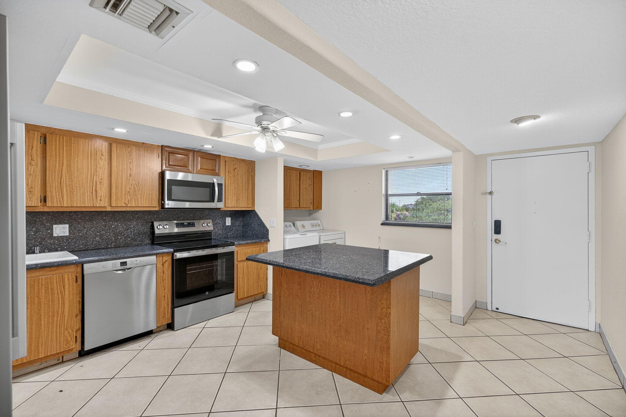 1030 Us Highway 1 413, North Palm Beach, FL 33408 — photo 6 of 48