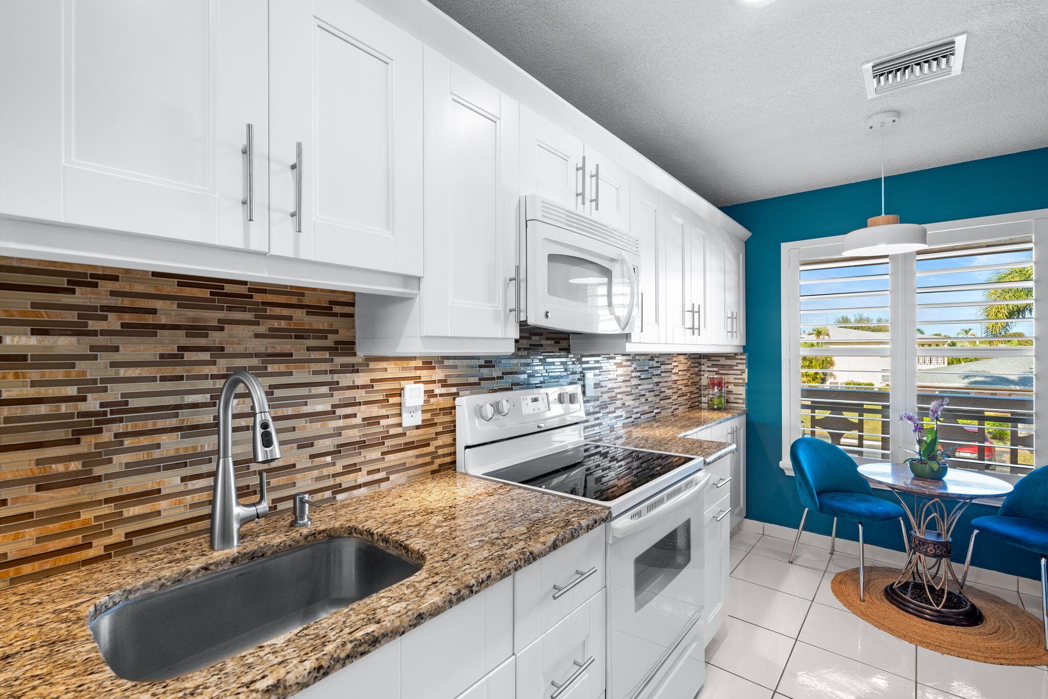 1540 NW 18th Avenue 203, Delray Beach, FL 33445 — photo 3 of 50