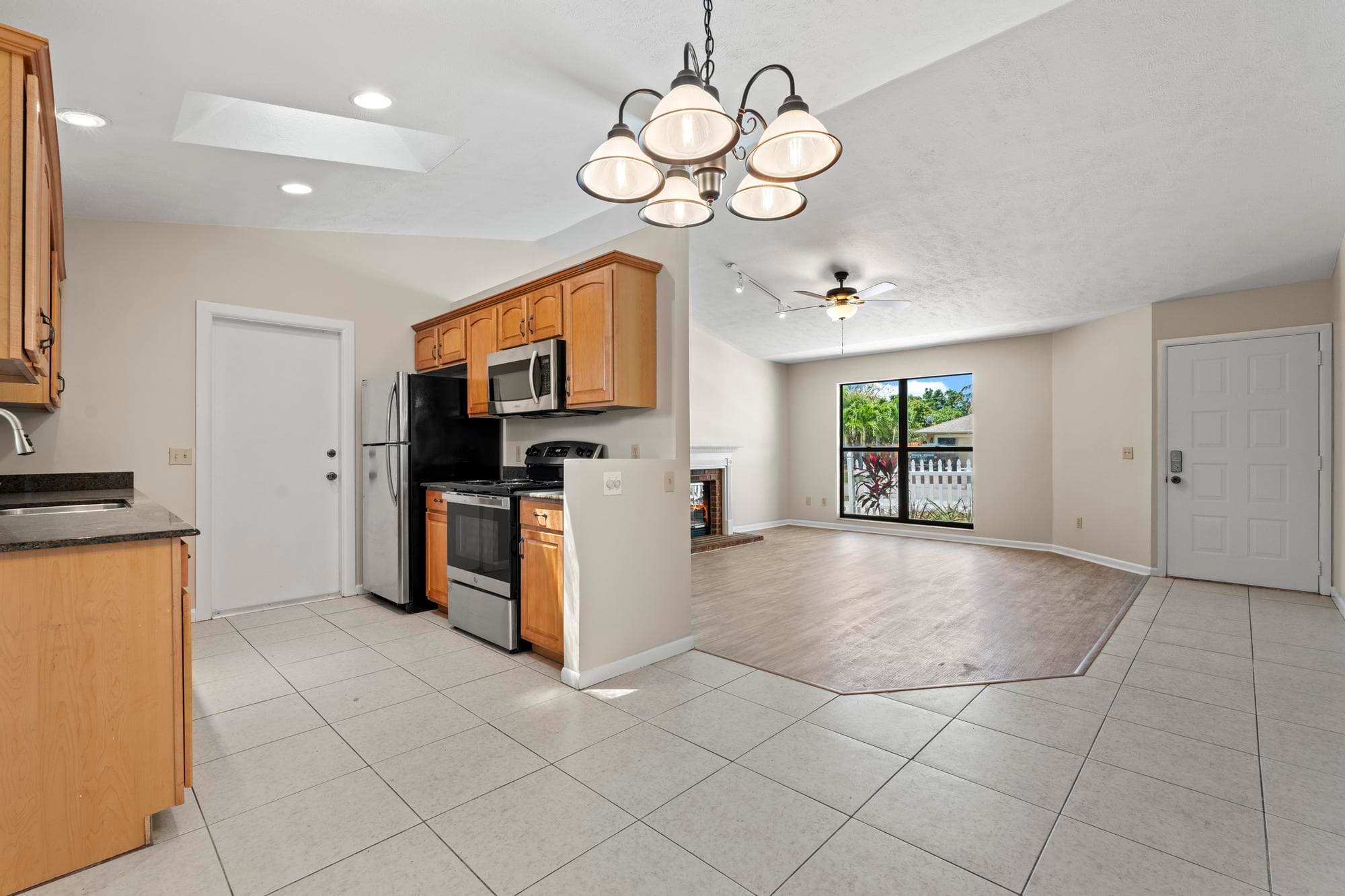 2441 SE Avalon Road, Port St. Lucie, FL 34952 — photo 8 of 43