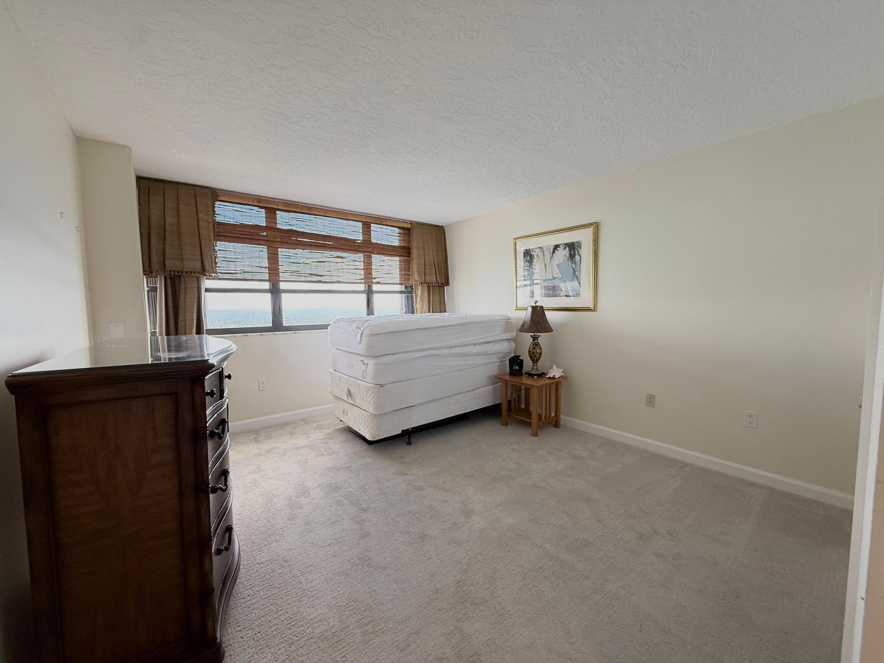 5600 N Flagler Drive 2209, West Palm Beach, FL 33407 — photo 11 of 45