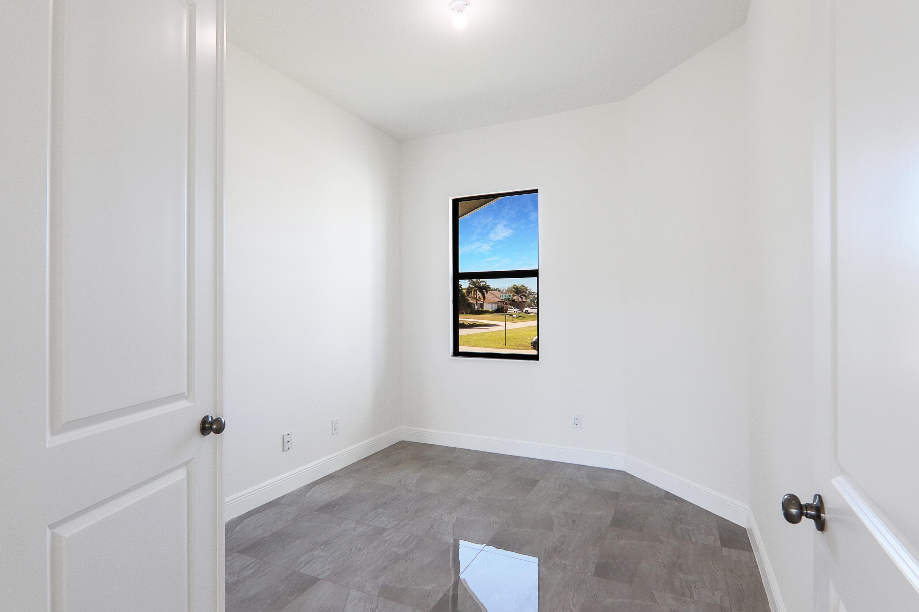 4689 SW Tacoma Street, Port St. Lucie, FL 34953 — photo 10 of 56