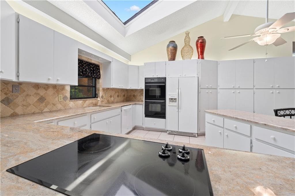 1330 Shorewinds Lane, Vero Beach, FL 32963 — photo 11 of 36