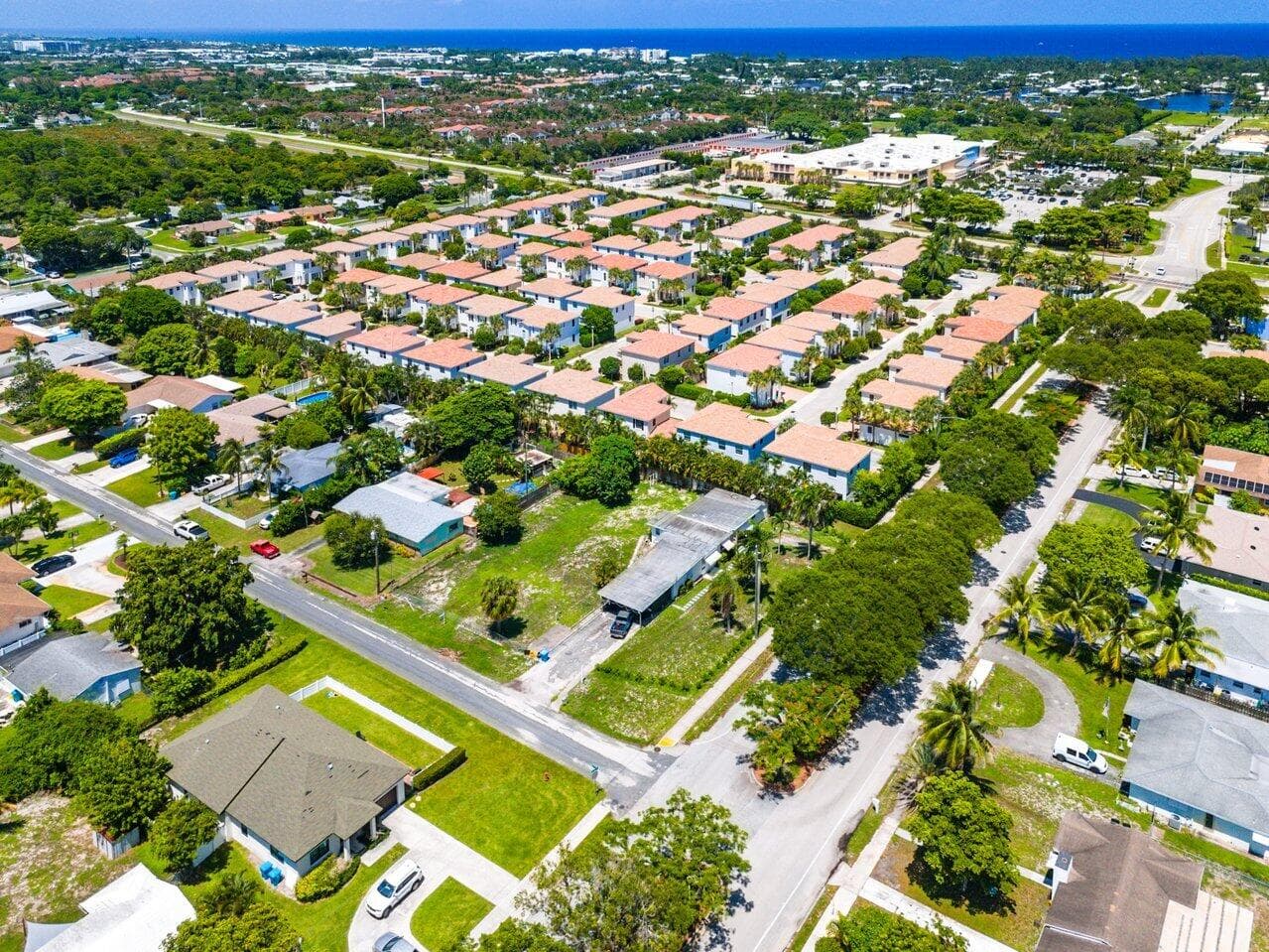 3650 SE 2nd Court, Boynton Beach, FL 33435 — photo 2 of 11