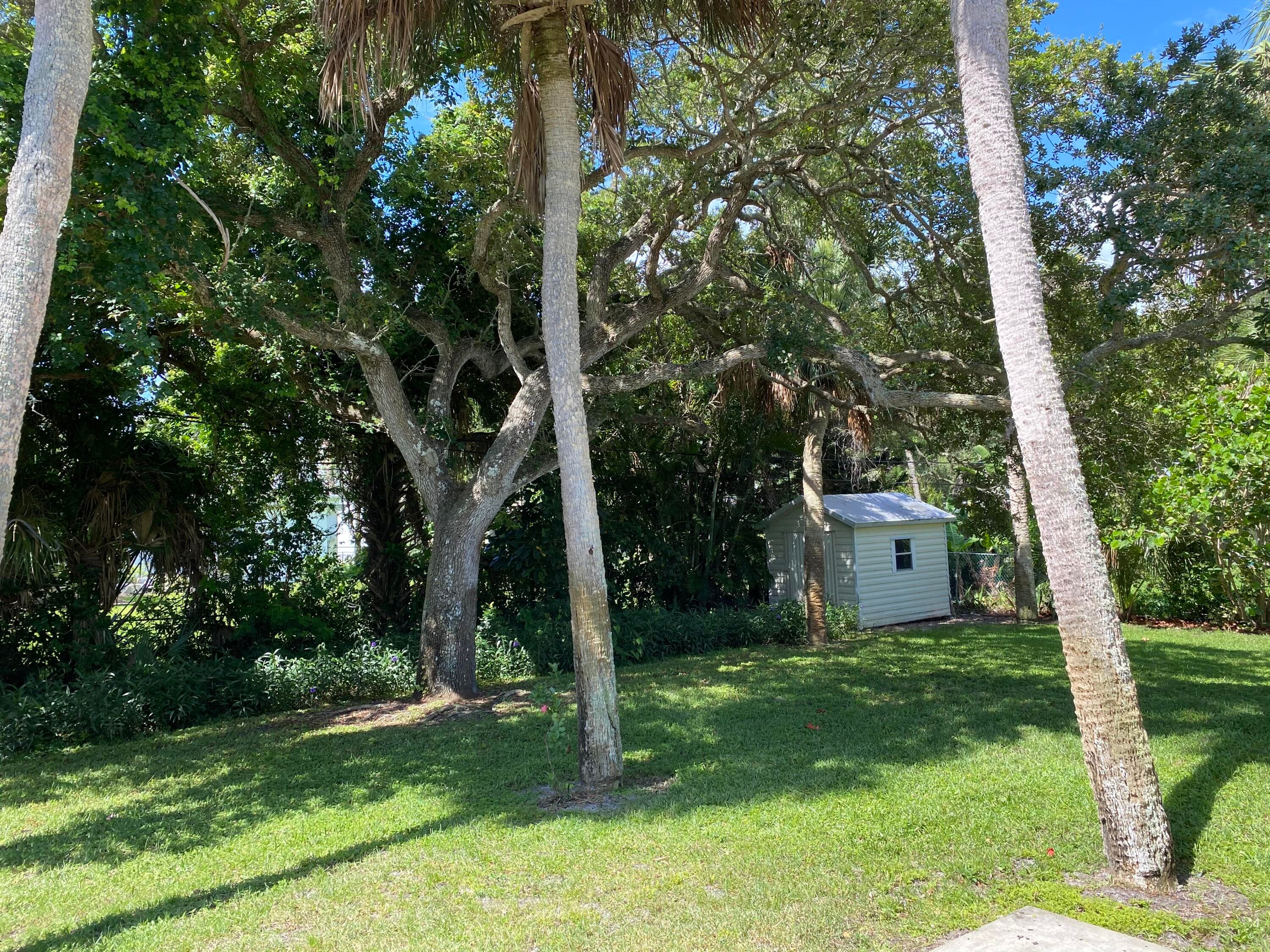 956 Tulip Lane, Vero Beach, FL 32963 — photo 35 of 52