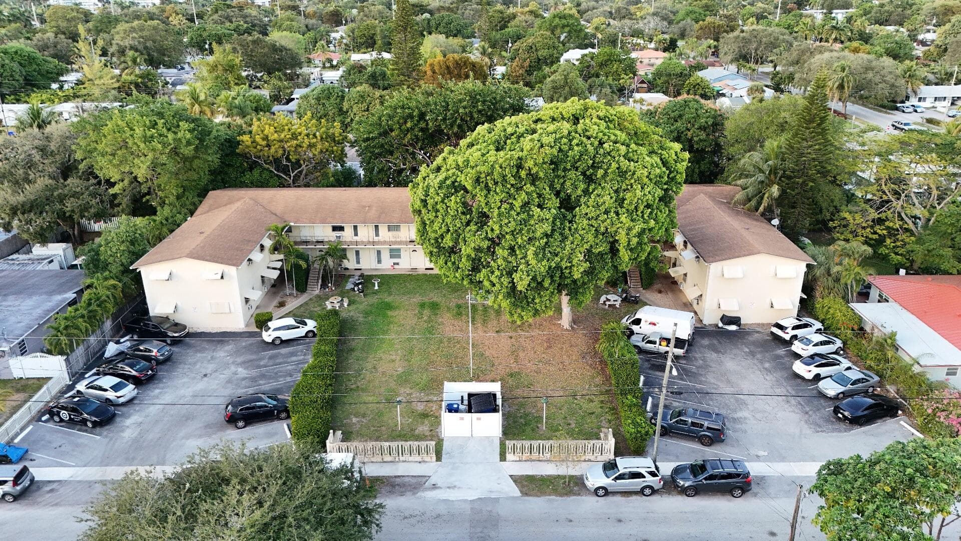 2621 Grant Street 10a, Hollywood, FL 33020 — photo 16 of 23