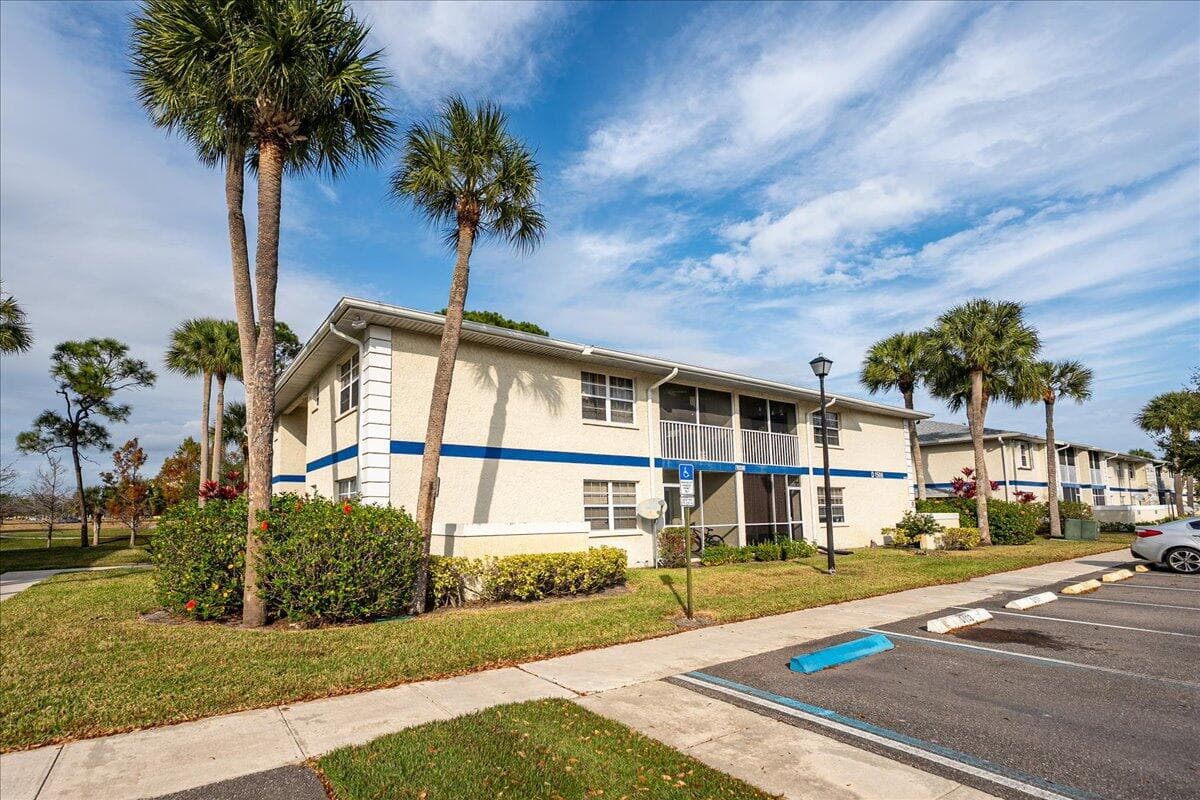1506 SE Royal Green Circle 204, Port St. Lucie, FL 34952 — photo 6 of 42