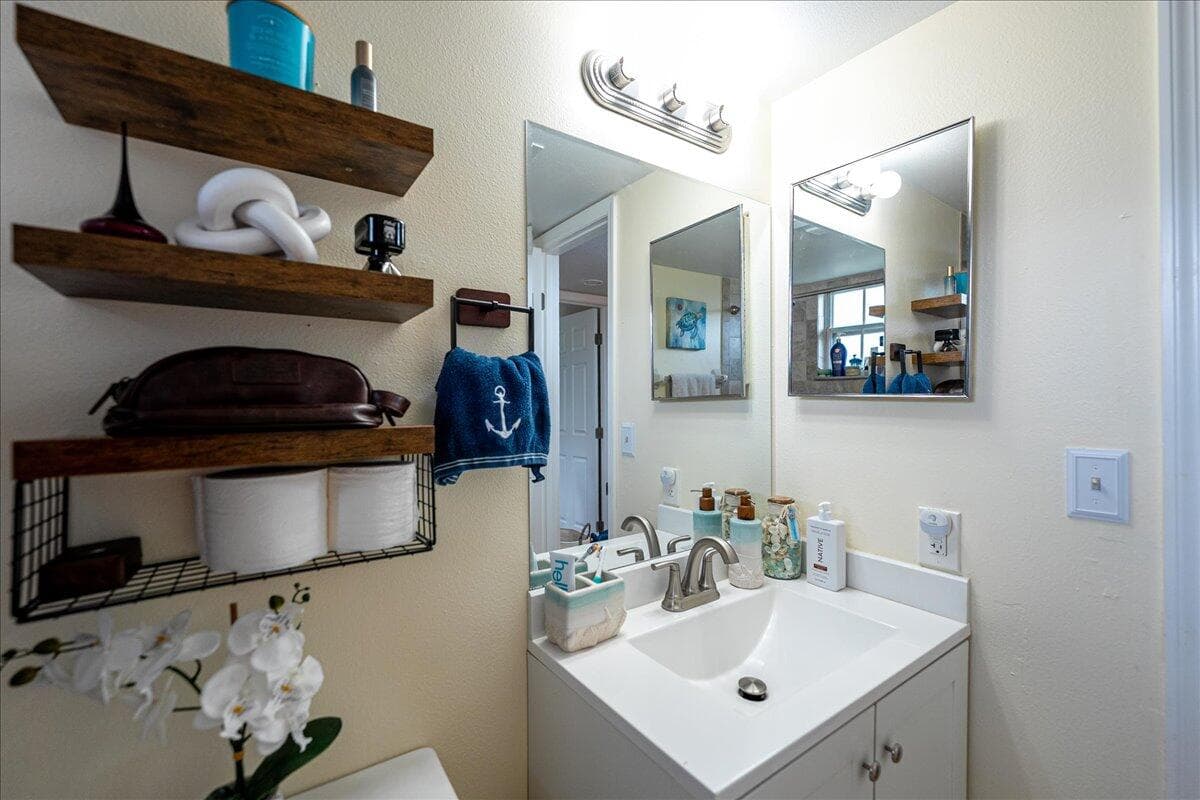 1506 SE Royal Green Circle 204, Port St. Lucie, FL 34952 — photo 15 of 42
